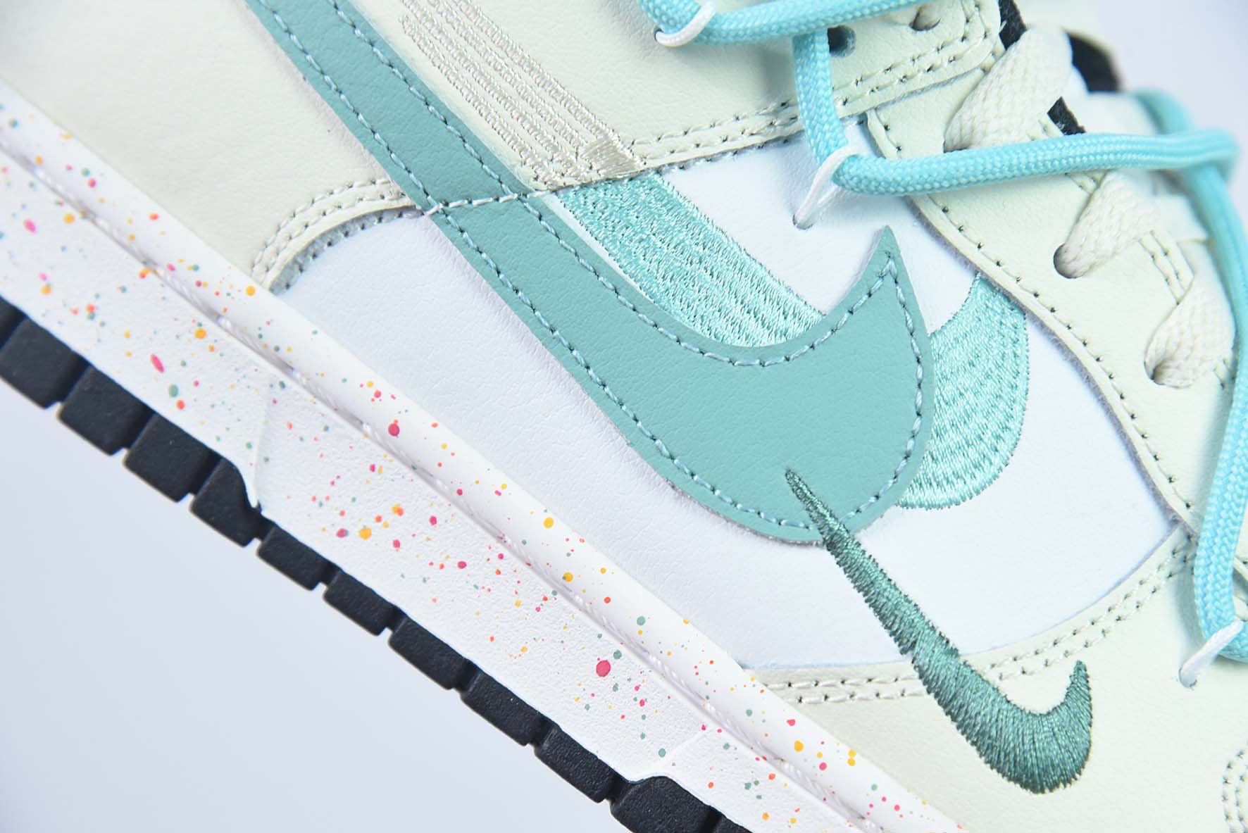 NK Dunk Low  三勾 米白绿 低帮休闲板鞋 货号：FD4623-147