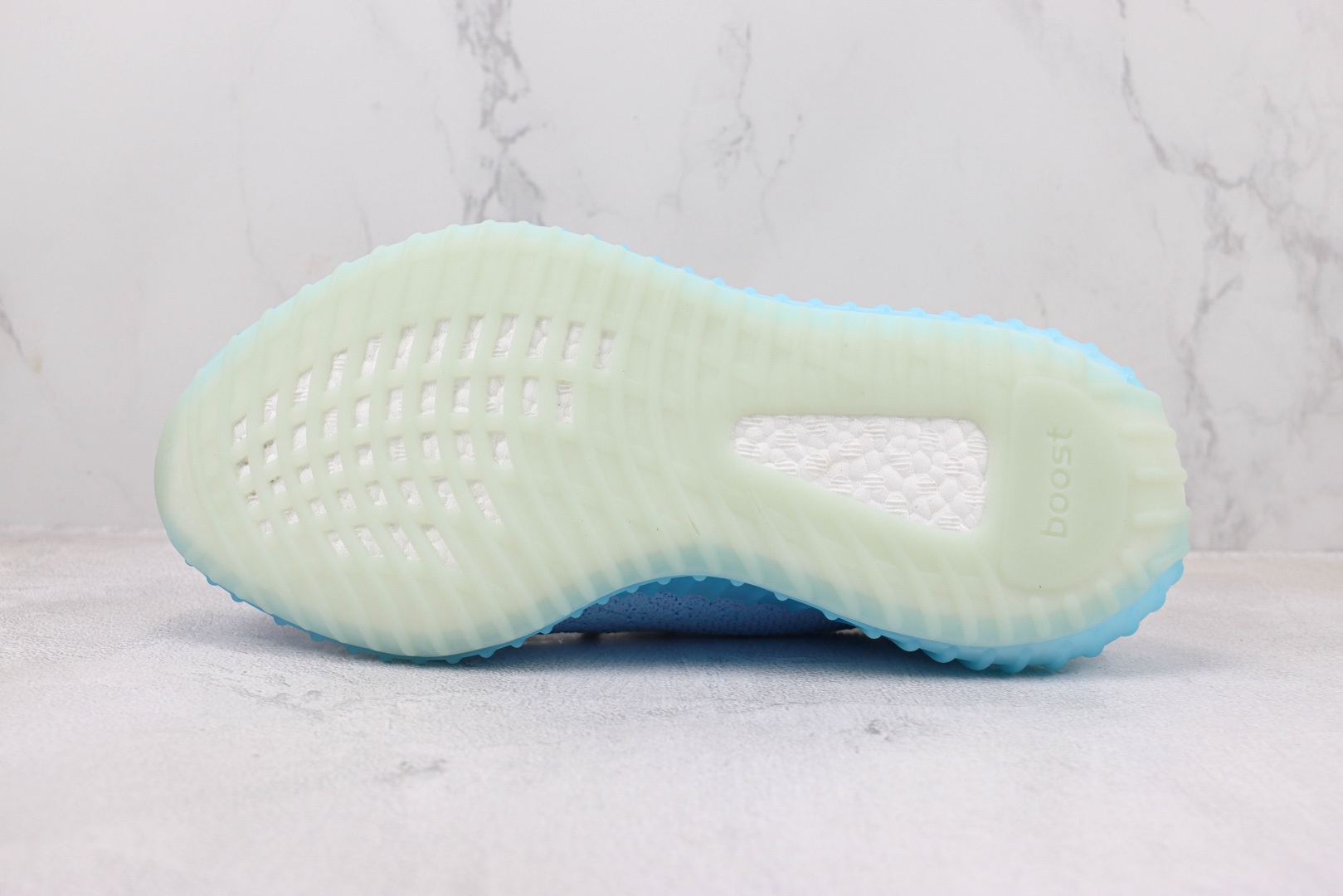 阿迪 椰子350 V2 货号:XR9655 Adidas Yeezy Boost 350 V2