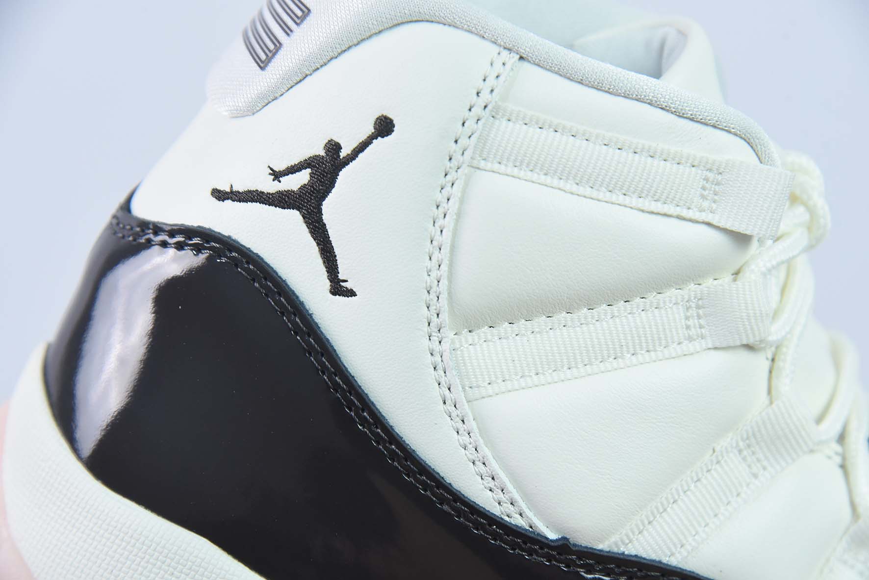 Air Jordan 11 "Neapolitan" aj11樱花粉康扣 货号:AR0715-101