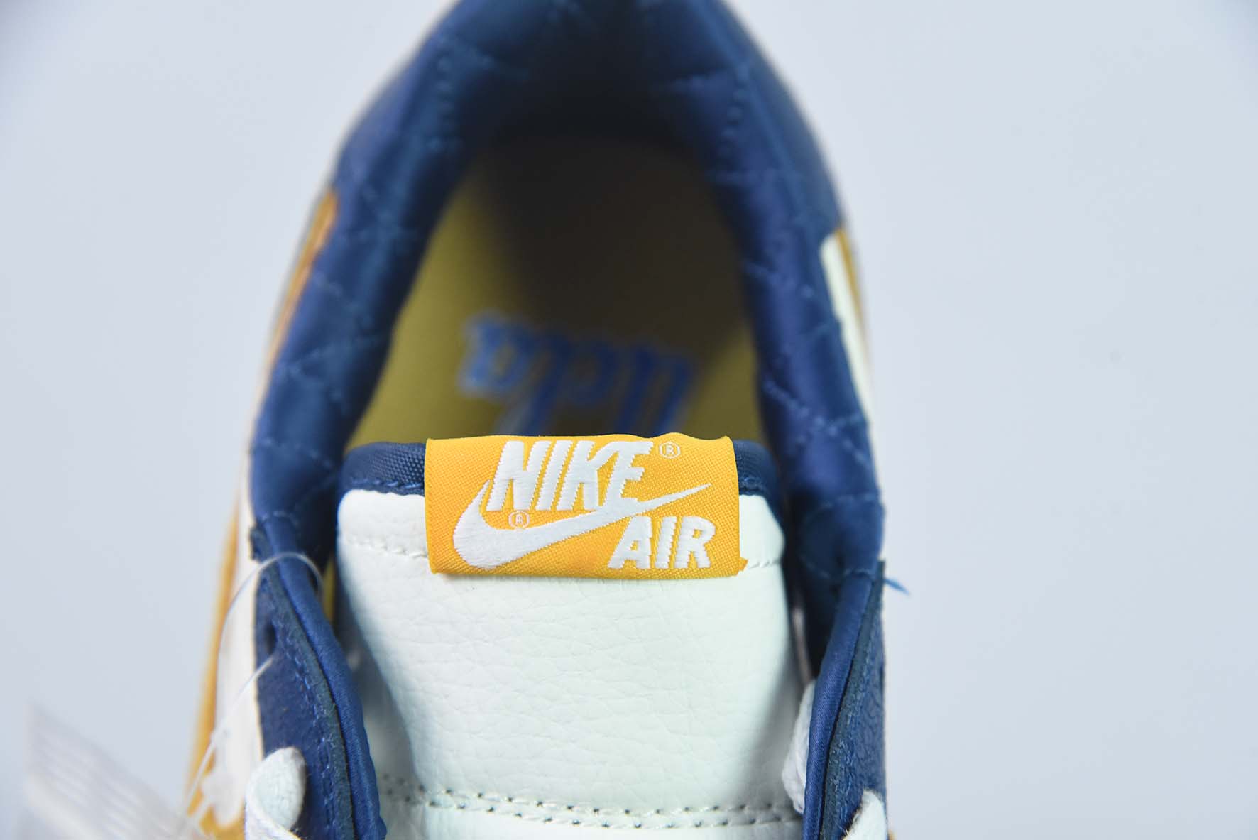 Air Jordan 1 Low OG AJ1 乔丹1代低帮白蓝黄勾爆裂纹 货号:CZ0790-103