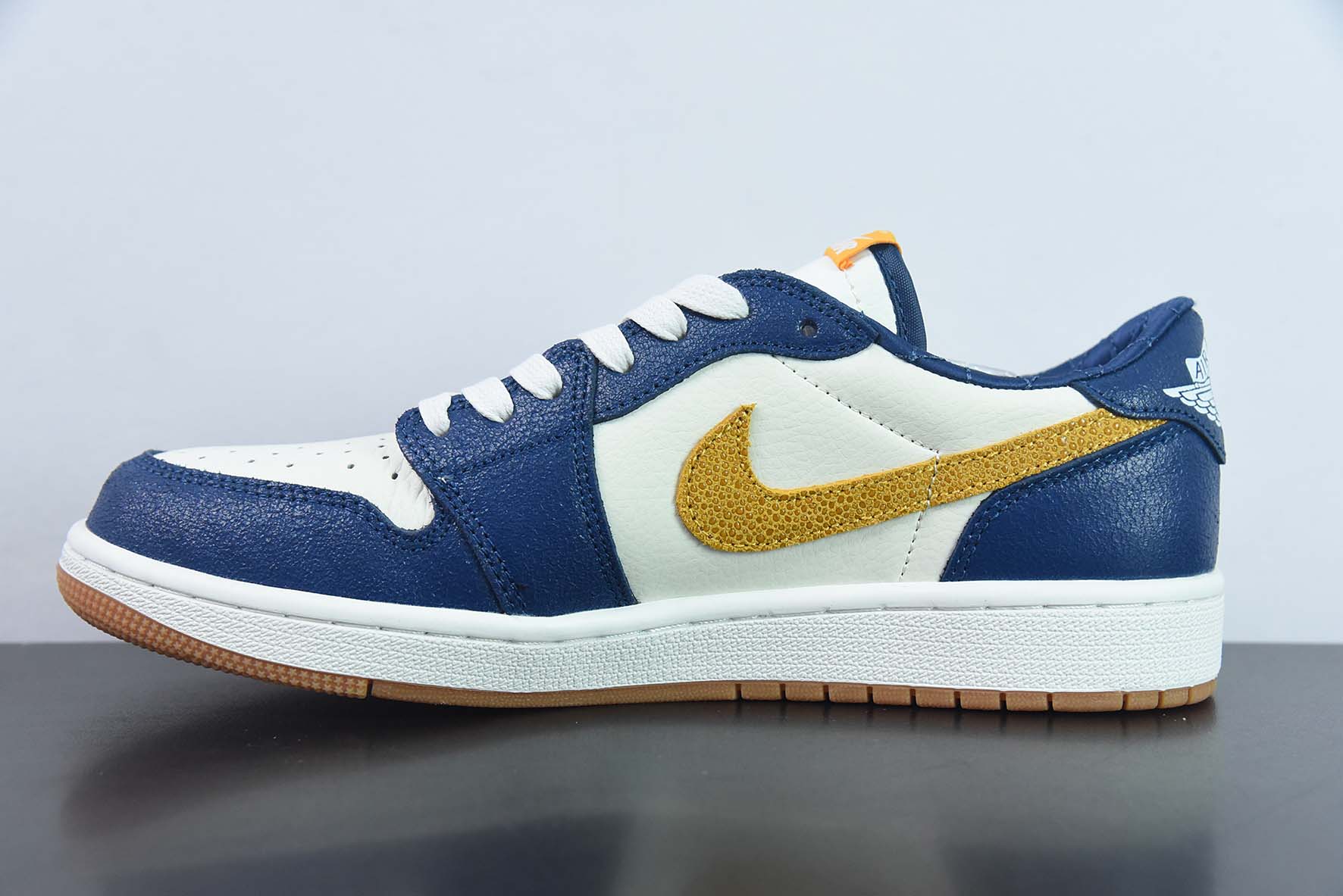 Air Jordan 1 Low OG AJ1 乔丹1代低帮白蓝黄勾爆裂纹 货号:CZ0790-103