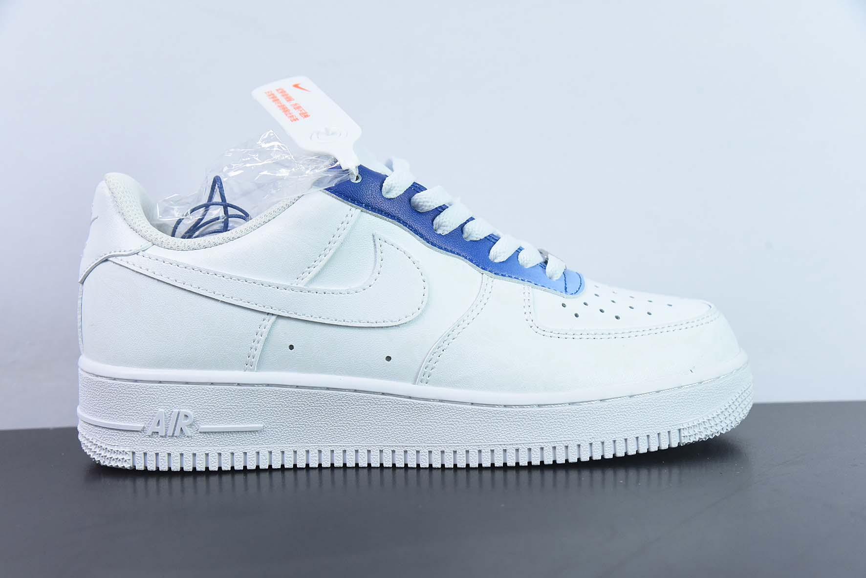 NIKE Air Force1 AF1纯白低帮空军一号男女休闲板鞋 货号:CW2288-111AF1