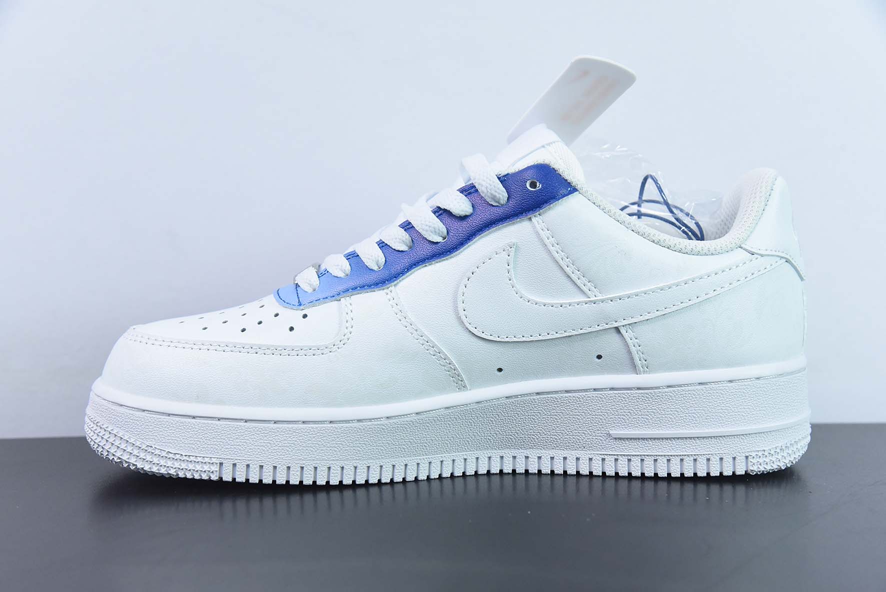 NIKE Air Force1 AF1纯白低帮空军一号男女休闲板鞋 货号:CW2288-111AF1