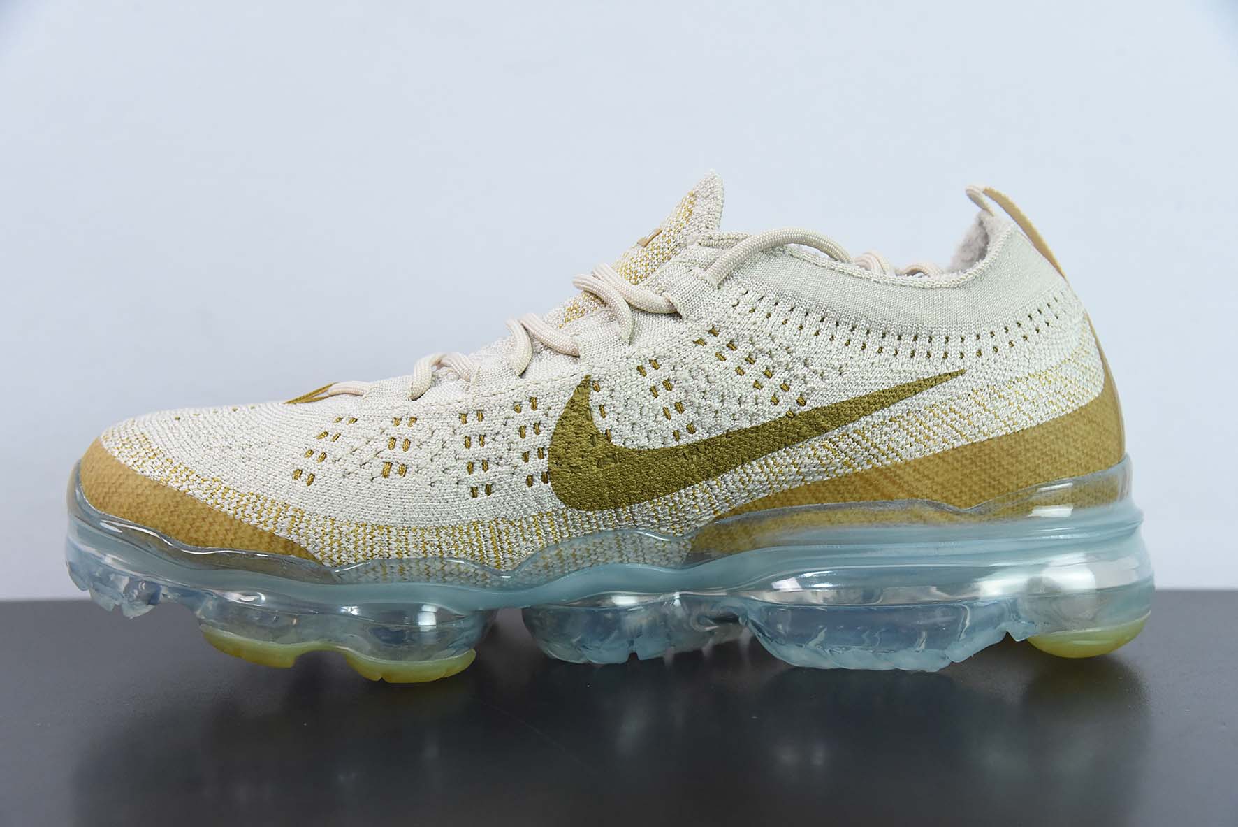 NK Air Vapormax 2023 全掌大气垫 缓震跑步鞋 货号: DV1678 100