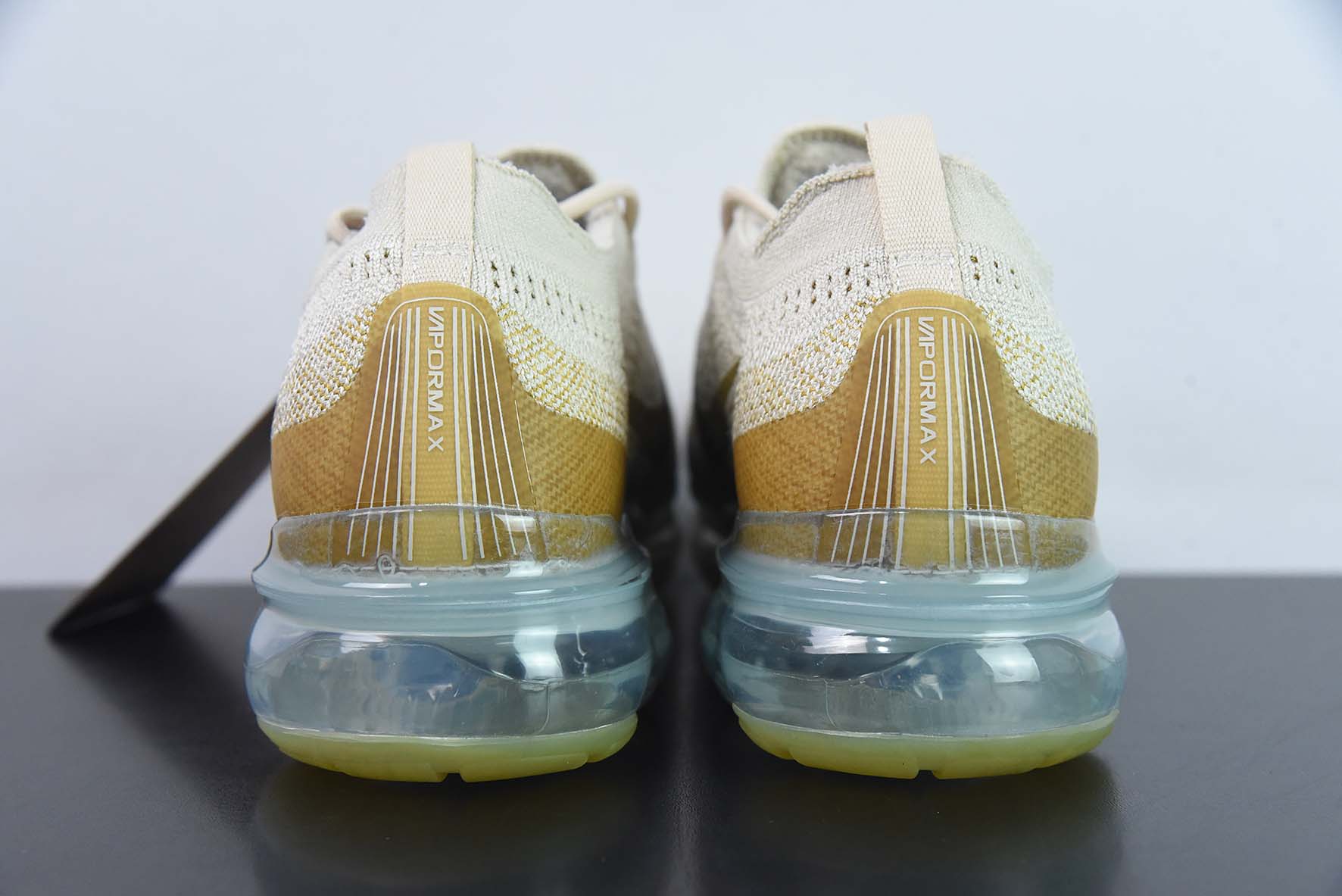 NK Air Vapormax 2023 全掌大气垫 缓震跑步鞋 货号: DV1678 100