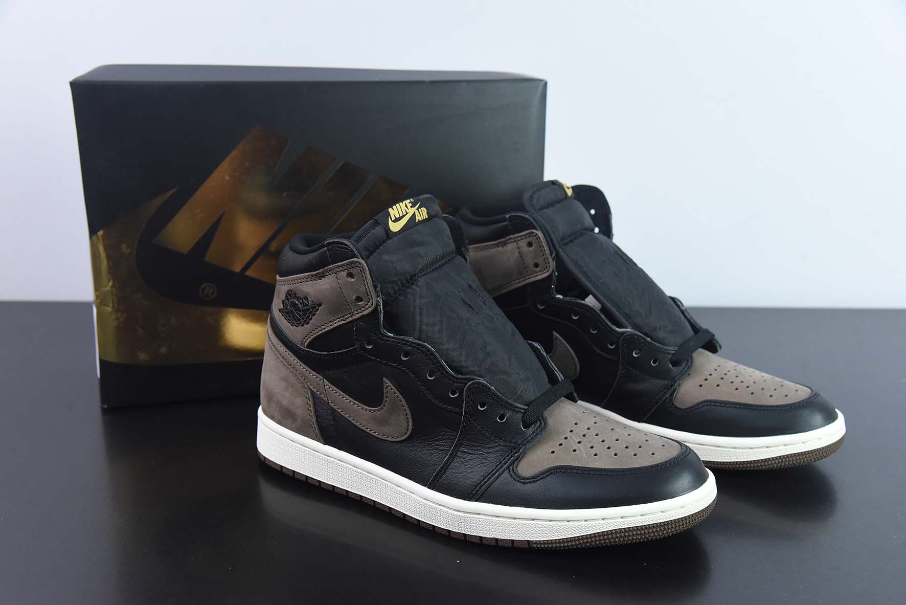 ir Jordan 1 High  AJ1 高帮 摩卡 棕黑货号：DZ5485-020