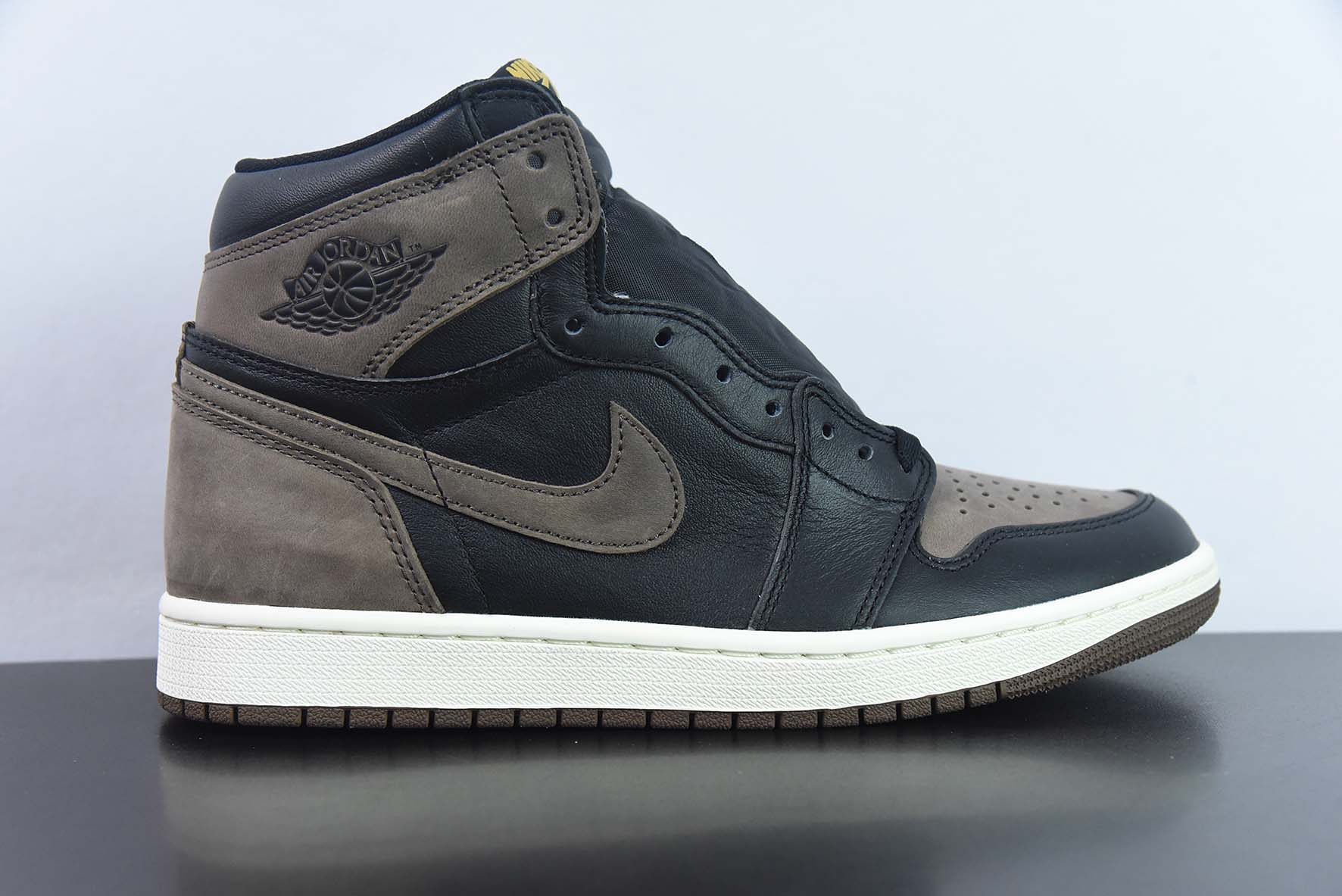 ir Jordan 1 High  AJ1 高帮 摩卡 棕黑货号：DZ5485-020