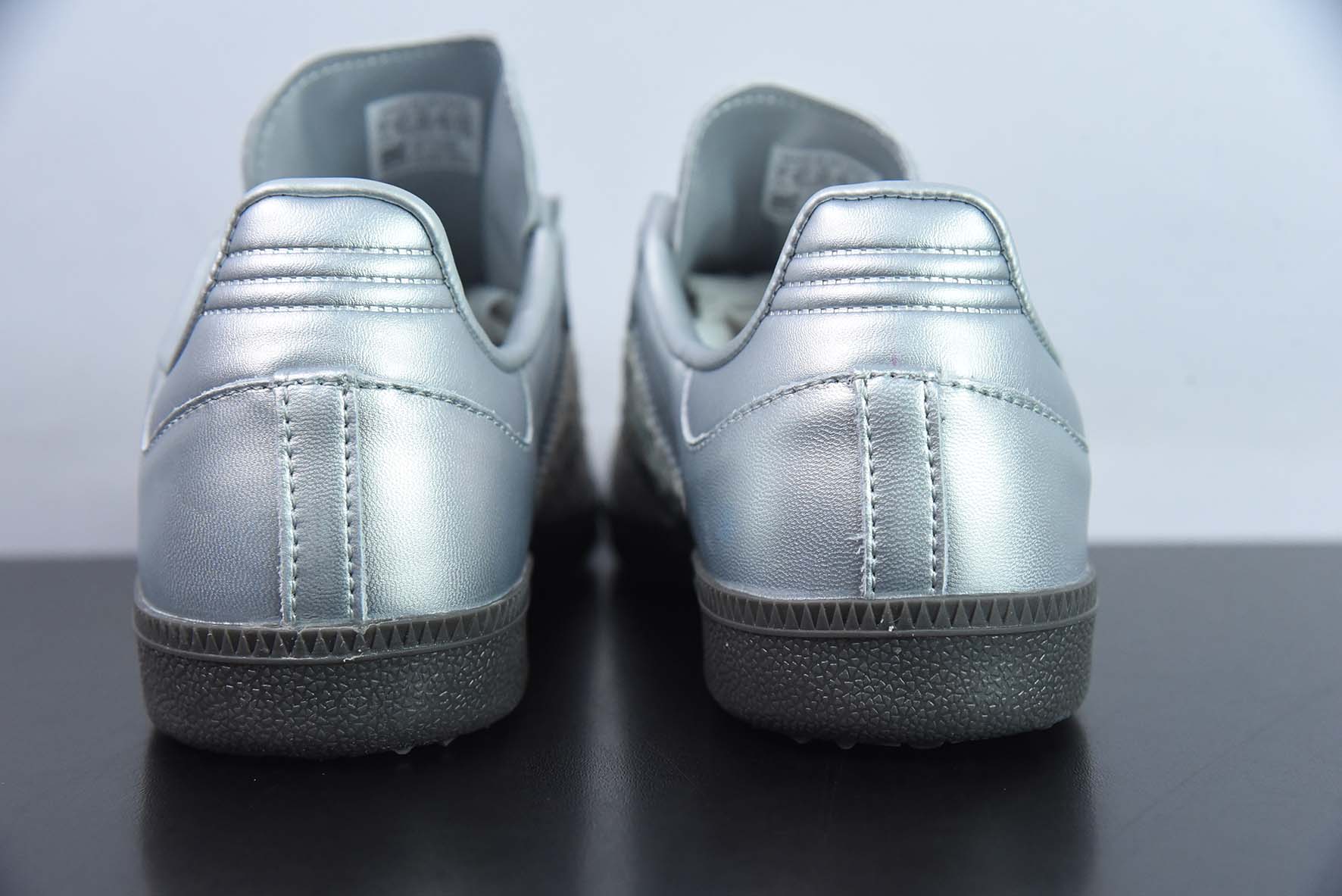 阿迪达斯 定制色 长舌 Adidas Originals Samba 桑巴系列德训百搭复古低帮板鞋 蕾丝手工编织三条杠 货号:B75806