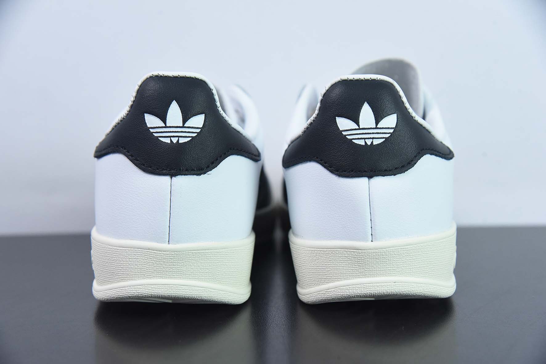adidas Originals Gazelle INdoor 纯原版本 三叶草休闲防滑耐磨低帮板鞋货号: FV1242