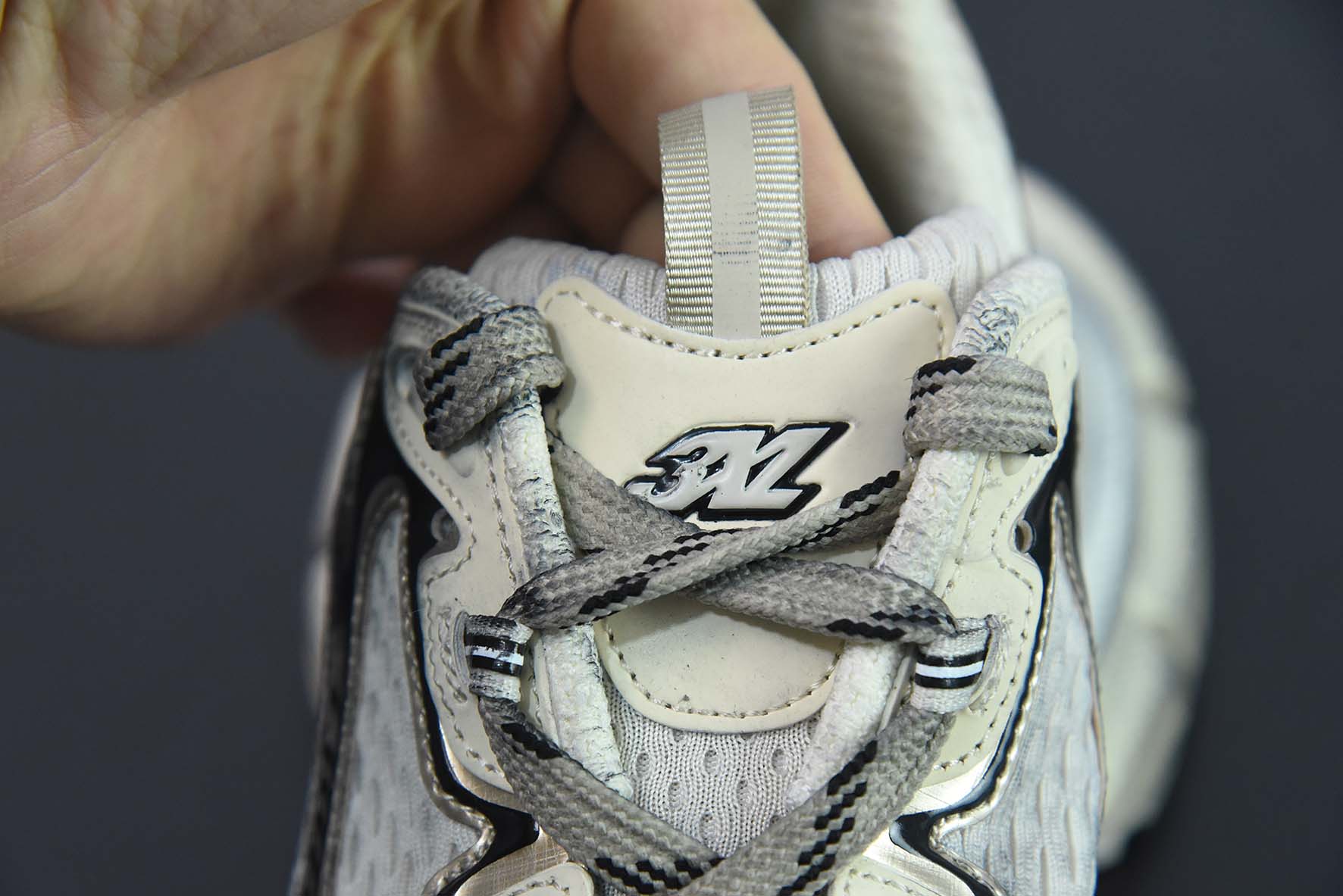 BALENCIAGA 3XL Sneakers 巴黎世家十代网布系带低帮走秀复古老爹鞋