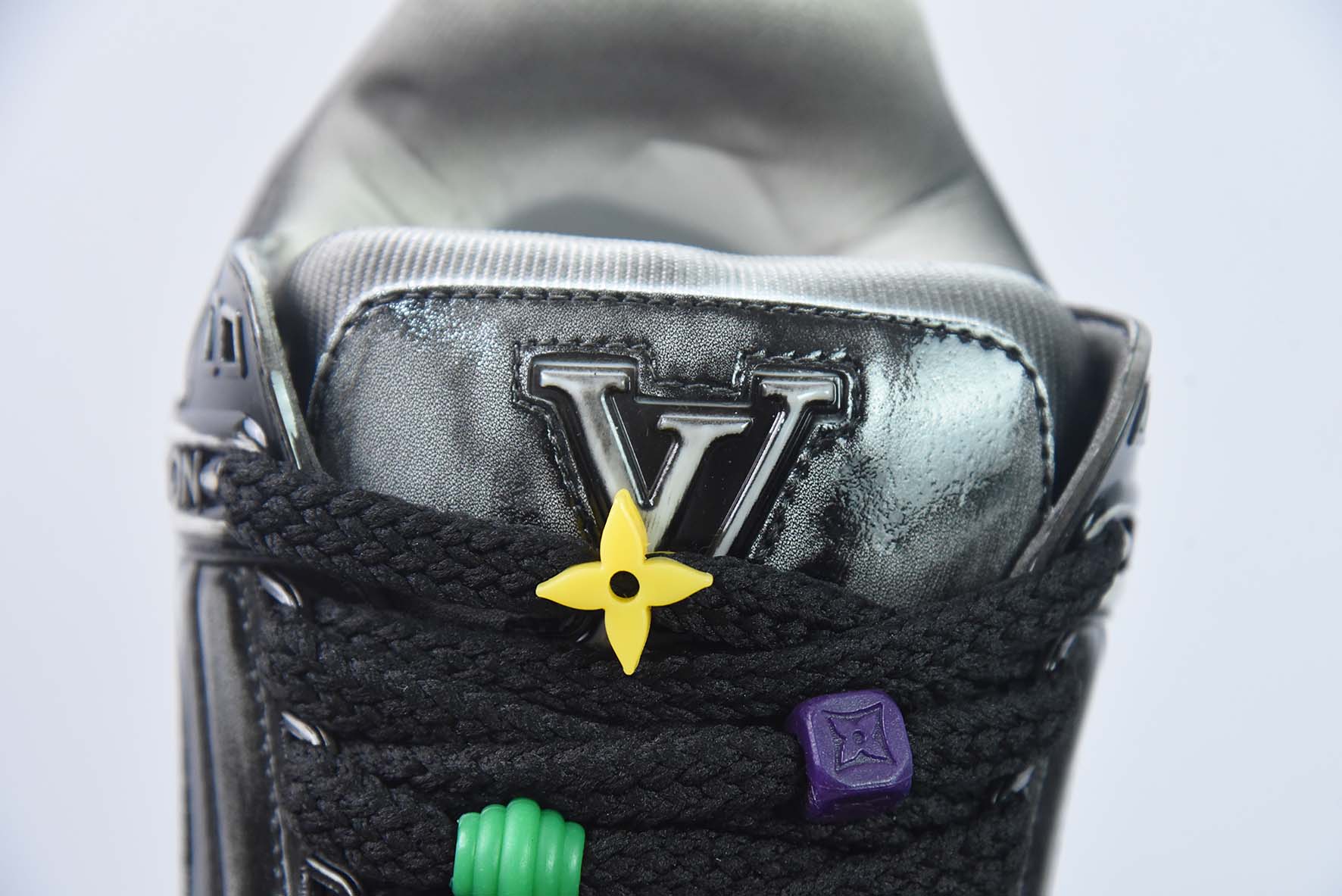 LV 路易威登 Trainer Maxi 小胖丁系列面包鞋
