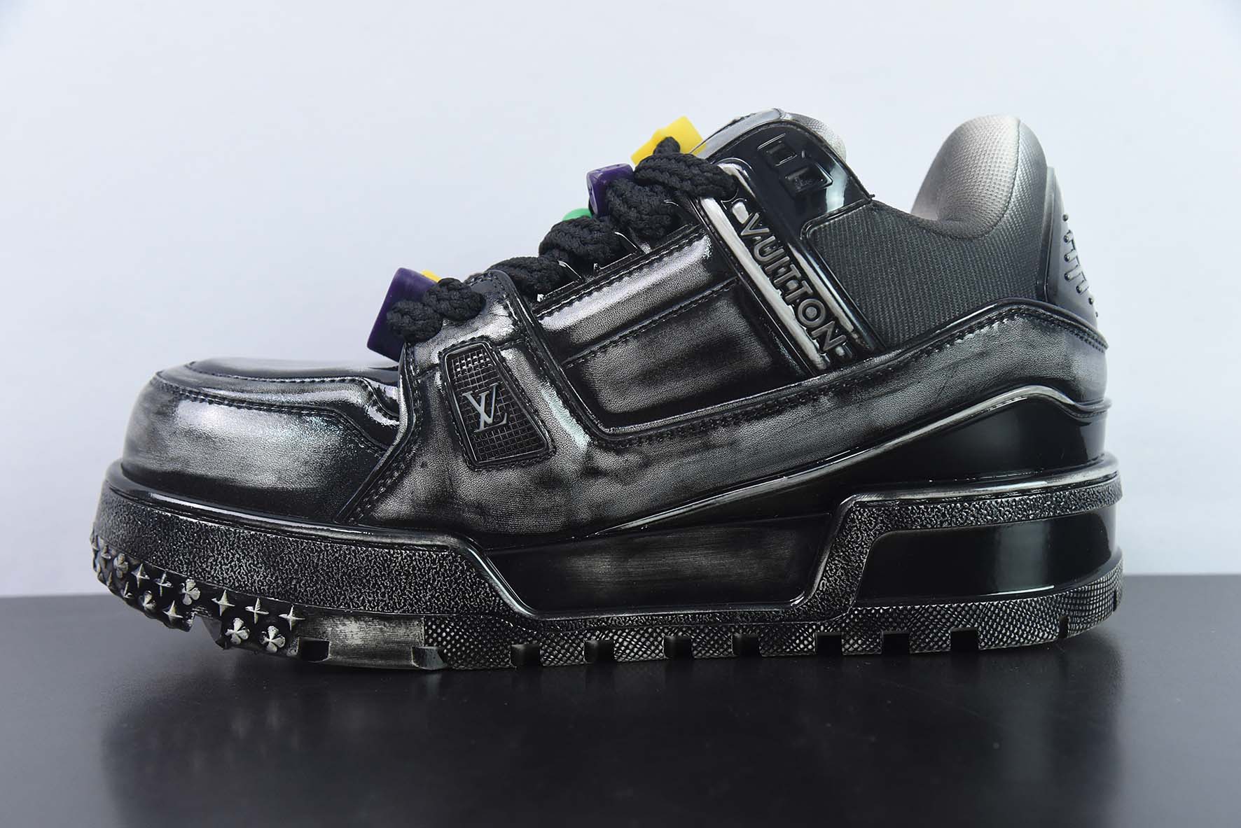 LV 路易威登 Trainer Maxi 小胖丁系列面包鞋