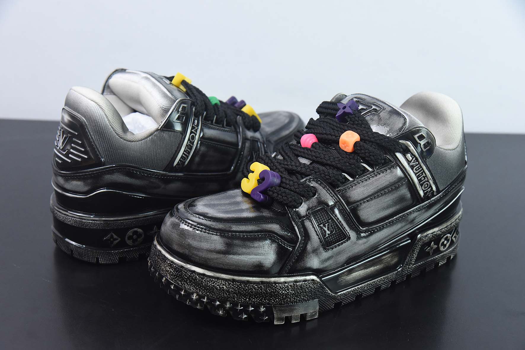 LV 路易威登 Trainer Maxi 小胖丁系列面包鞋