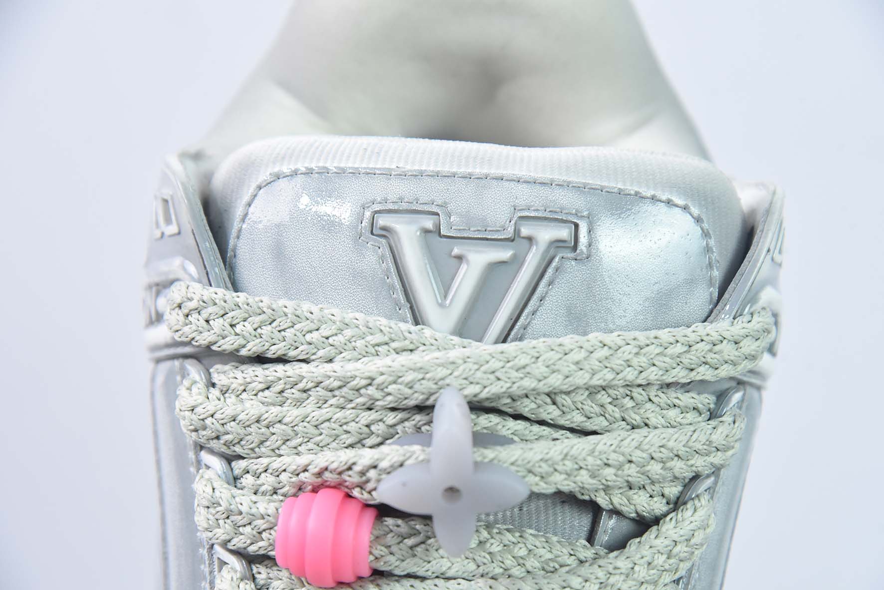LV 路易威登 Trainer Maxi 小胖丁系列面包鞋
