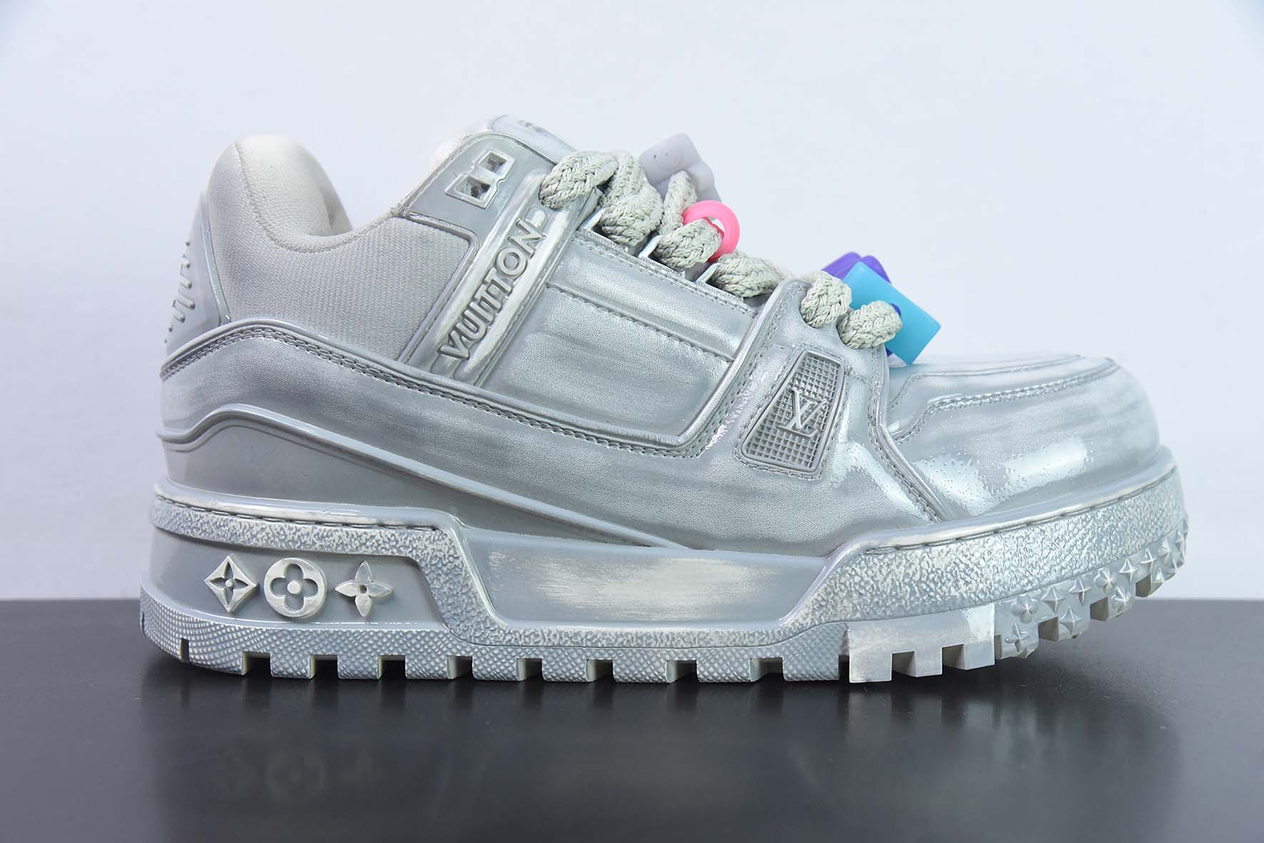 LV 路易威登 Trainer Maxi 小胖丁系列面包鞋