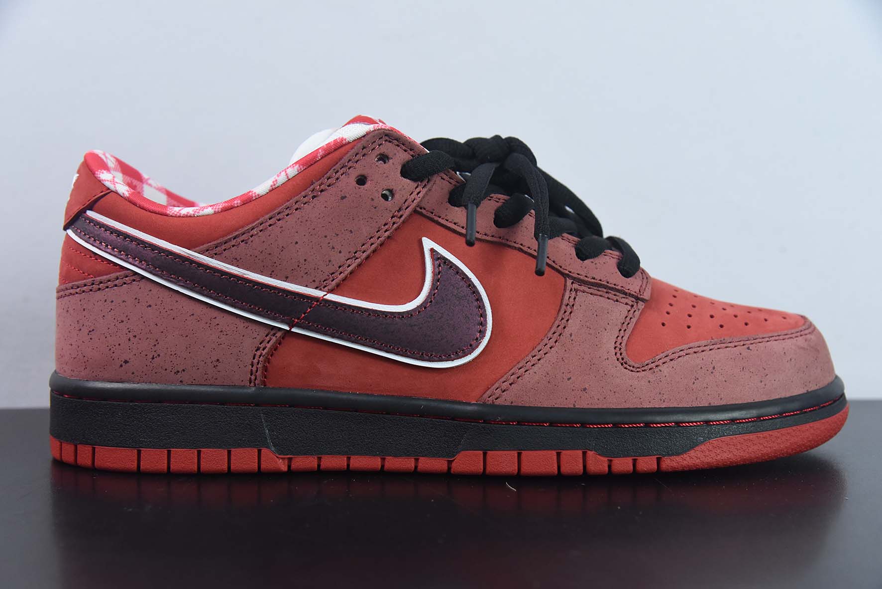 BSU55185651 Concepts x NK SB Dunk Low langosta roja, número de artículo: 313170 661, tallas: 40-47.5