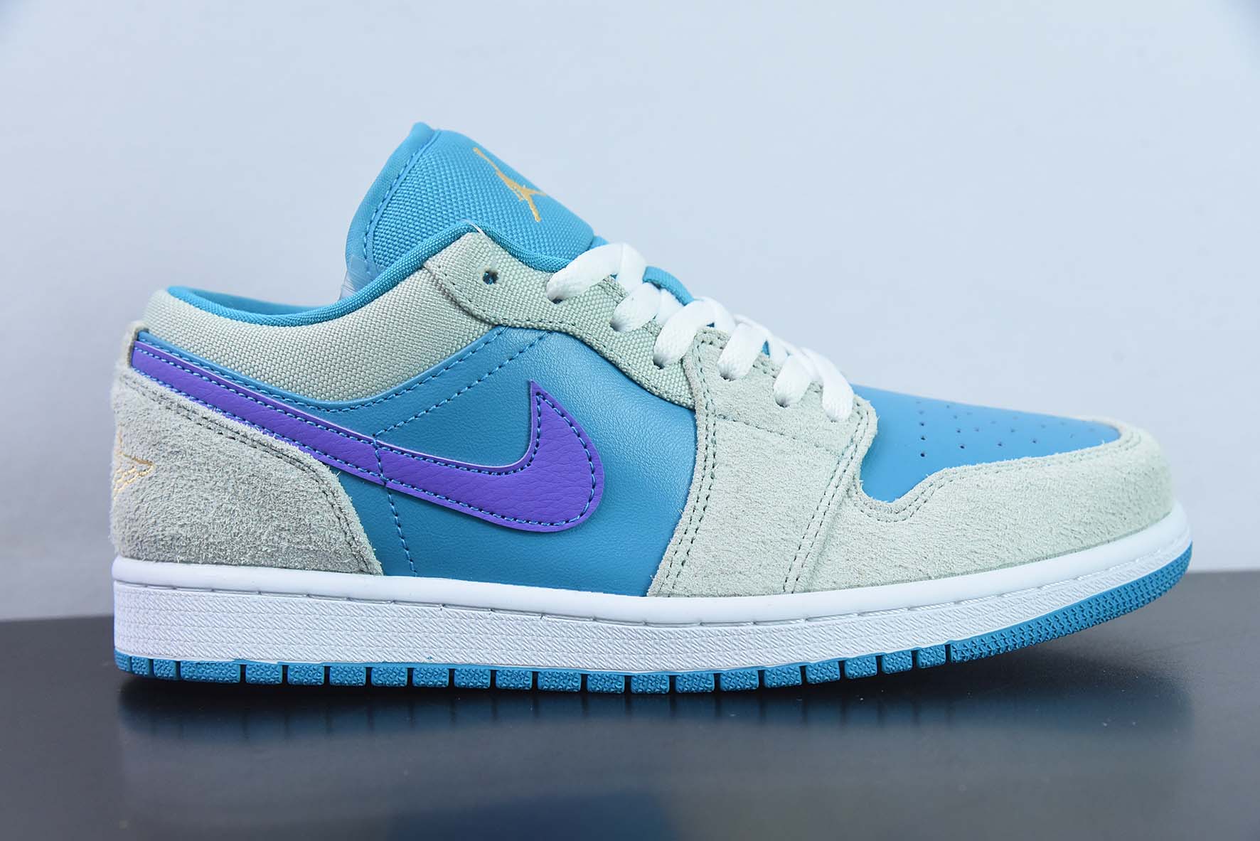 FAJM95930931 Nike AIR JORDAN 1 LOW SE耐克夏季低帮 aj1灰蓝紫low货号：DX4334-300 尺码：36-46