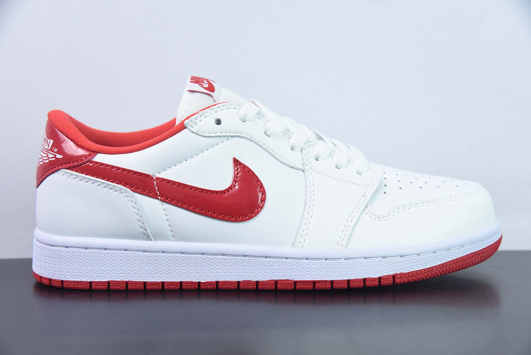 NK Air Jordan 1 Retro Low OG”Black Toe“AJ1乔丹一代低帮经典复古文化休闲运动篮球鞋“OG白红脚趾”货号:CZ0790-161