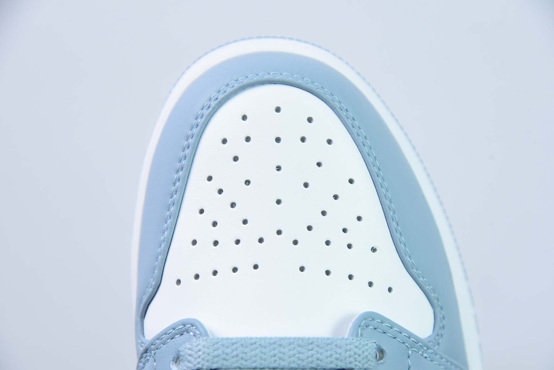 NK Air Jordan AJ1 Low 蓝白红运动鞋 货号:DC0774-164
