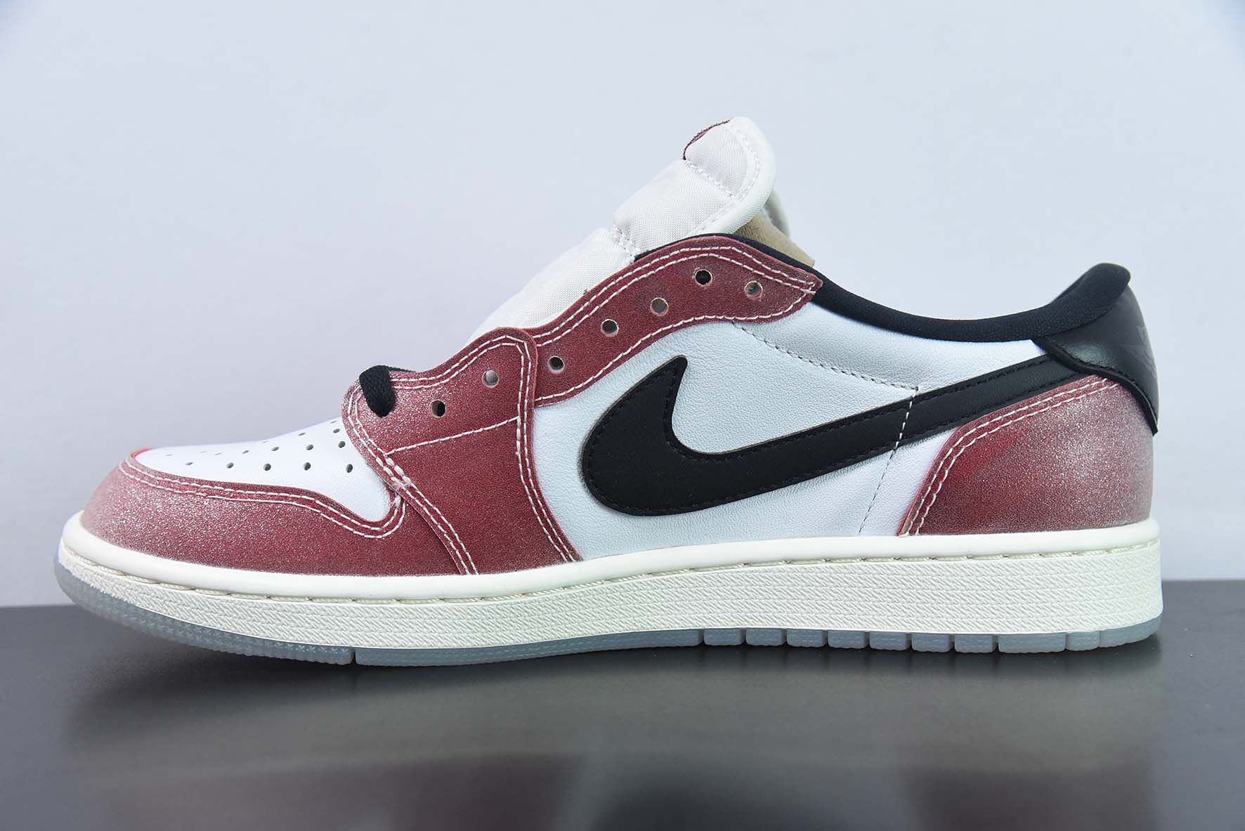 Air Jordan AJ1 Retro Low OG 乔丹之子白红运动鞋 货号：FN0432-017