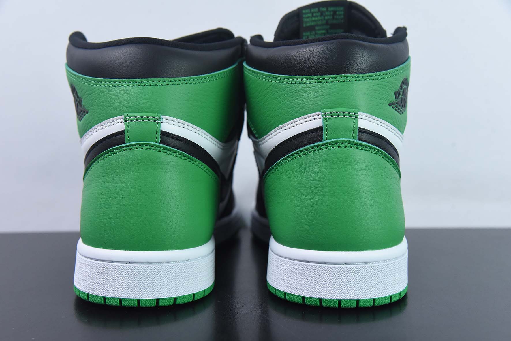 Air Jordan AJ1 Retro High 高帮白绿黑高帮鞋 货号：DZ5485-031