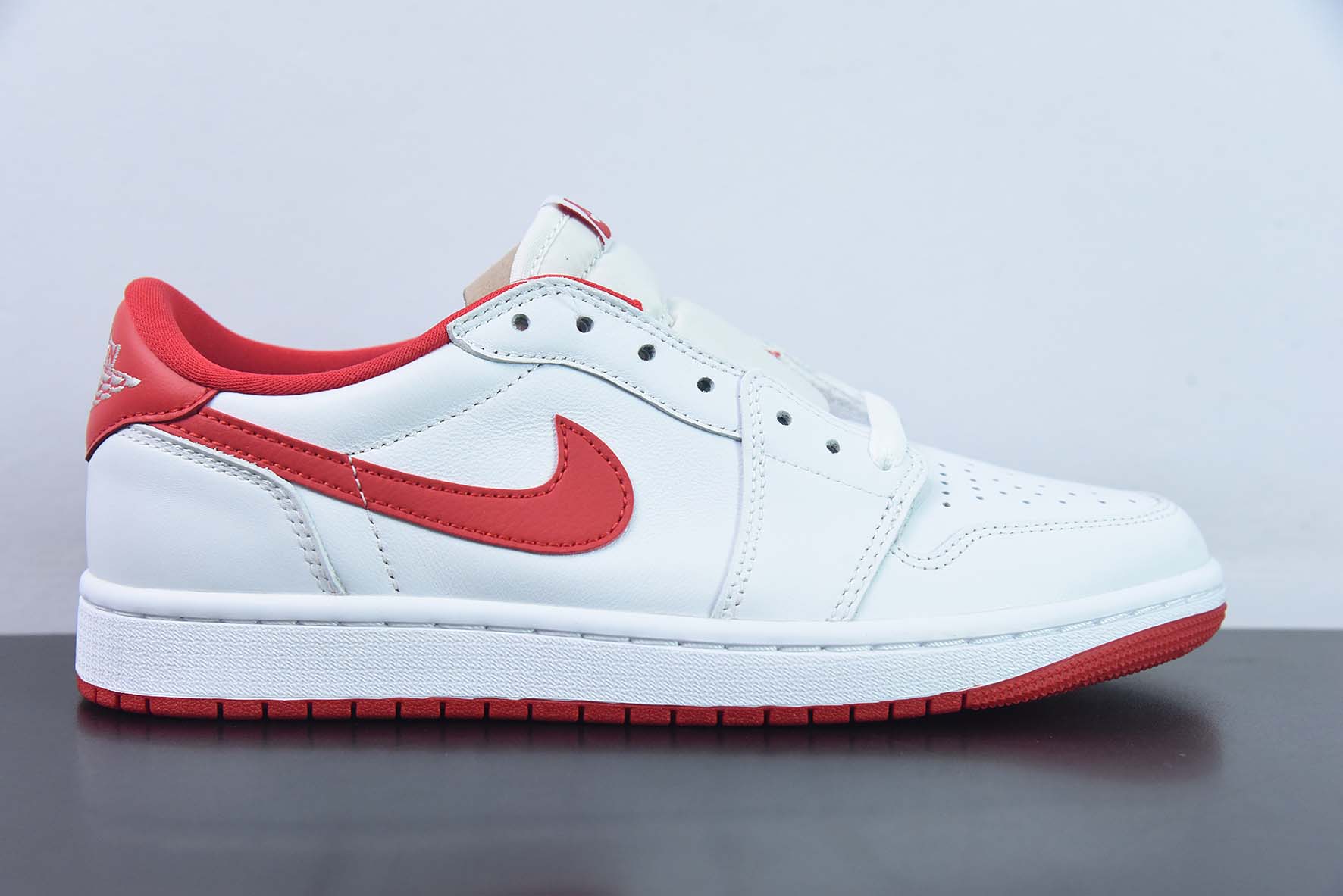 NK Air Jordan 1 Retro Low OG”Black Toe“AJ1乔丹一代低帮经典复古文化休闲运动篮球鞋“OG白红脚趾”货号:CZ0790-161