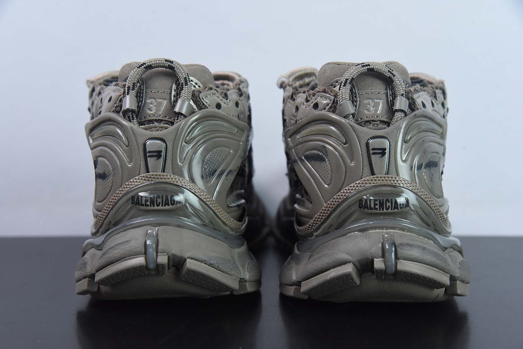 BALENCIAGA Runner Sneaker 巴黎世家七代慢跑系列低帮复古野跑潮流运动鞋老爹鞋