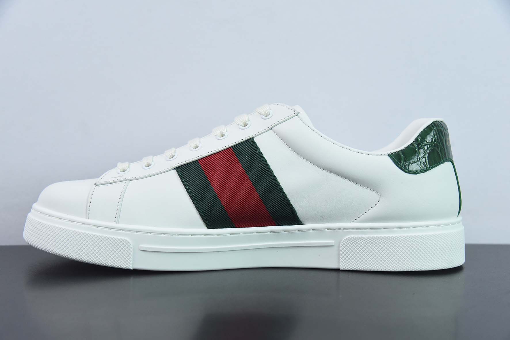古驰/GUCCI YY 古驰小白鞋板鞋 货号：602129-04
