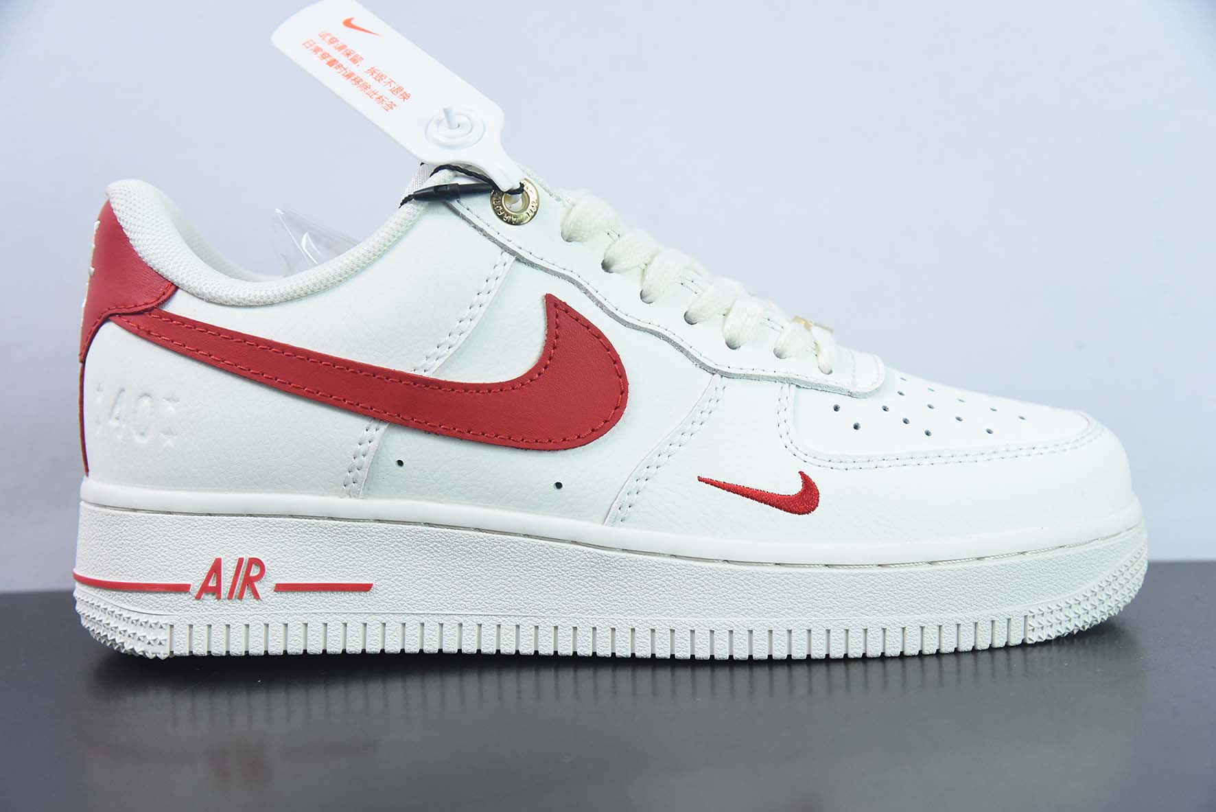 NAV87948532 Nike Air Force 1 '07 Low "edición conmemorativa del 40 aniversario -- blanco crema rojo" Air Forc…