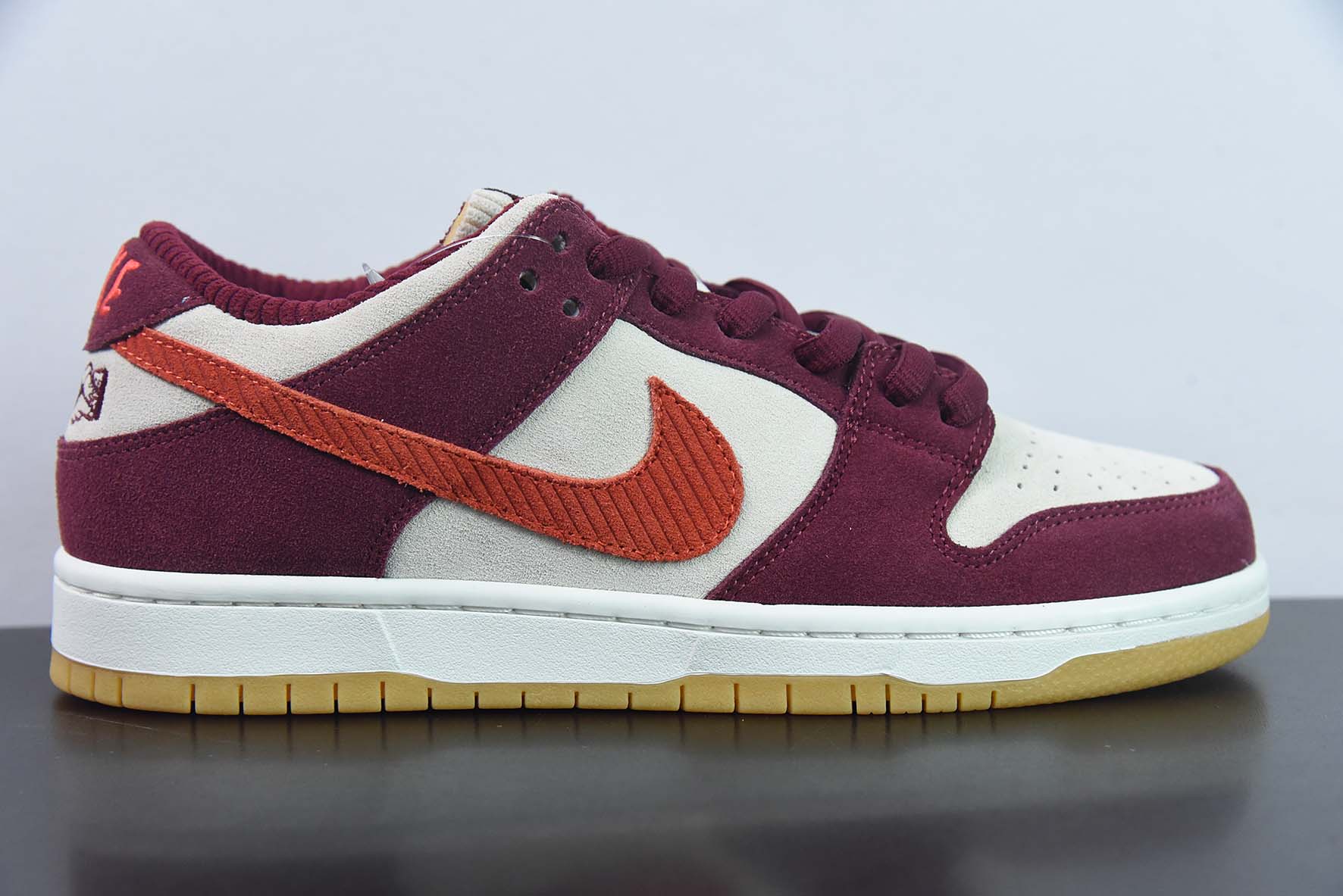 GNK77542038 NK Dunk Low Retro PRM zapatillas de skate casual de caña baja oso fresa, número de artículo: DX45…