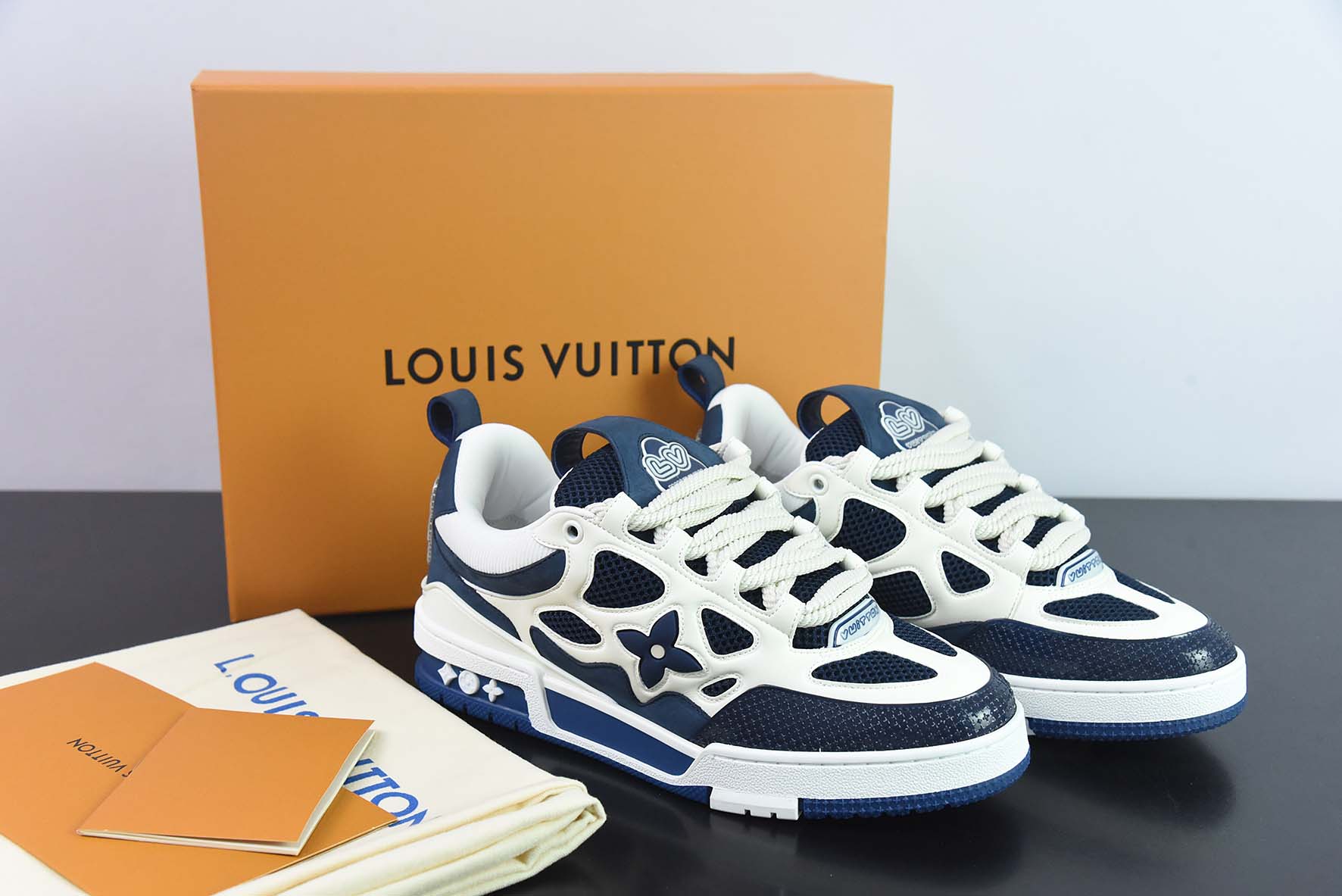 LV/路易威登 2023 驴家最新款 LV「面包鞋 Sk8 」