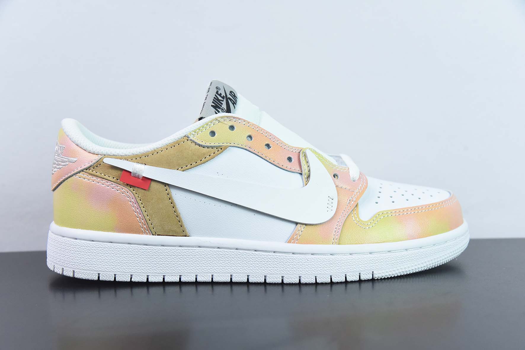 Air Jordan 1 Retro High OG 倒勾 橙白 反向脚趾运动鞋 货号:CZ0790-109