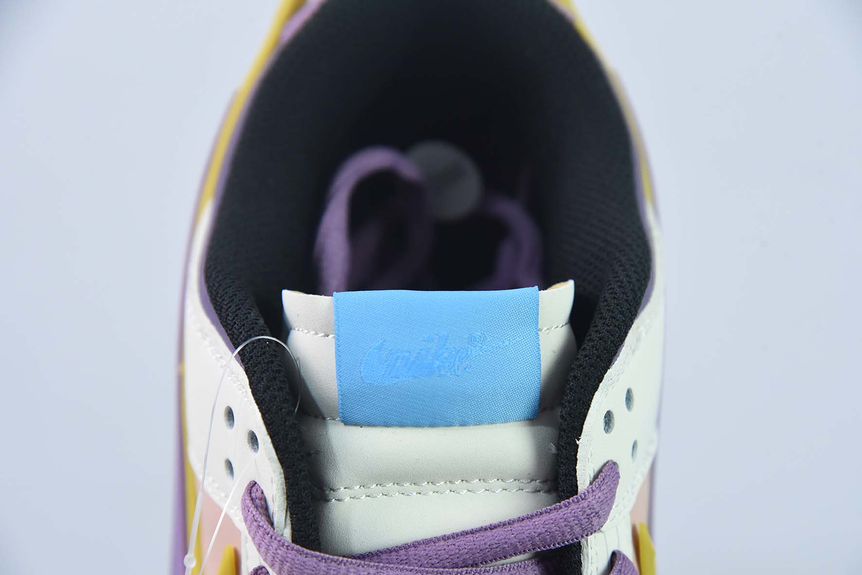 Nike SB Dunk Low飞翼系列 圣斗士星矢 雅典娜 低帮休闲运动滑板板鞋 货号:ZD2356 155