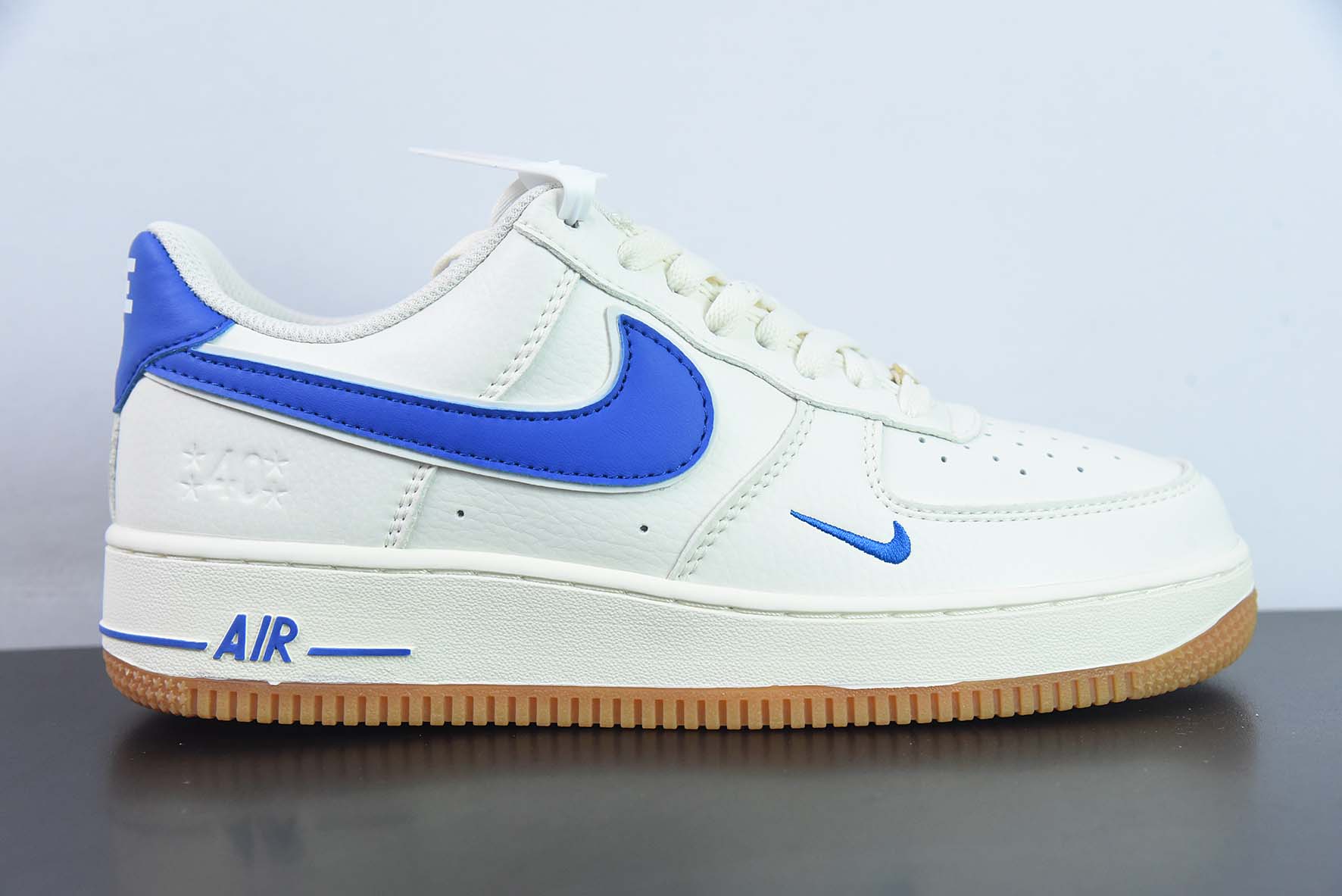Nike Air Force 1 Low 40周年 生胶米白宝蓝 空军一号低帮运动休闲板鞋货号:WA0531-302