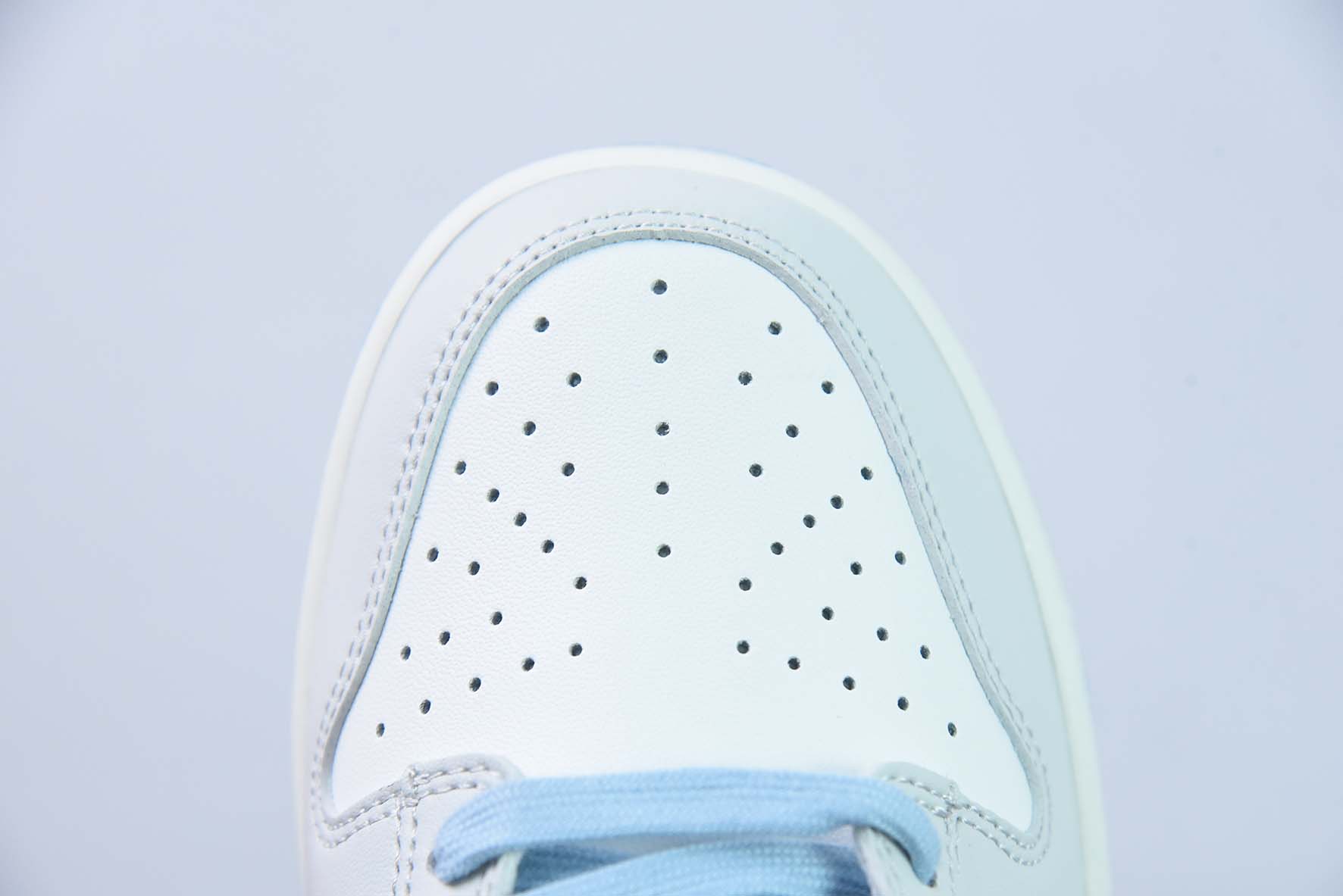 SB Dunk Low"520"扣篮系列低帮休闲运动滑板板鞋“浅灰白天蓝520情人节”货号:FN3433-141