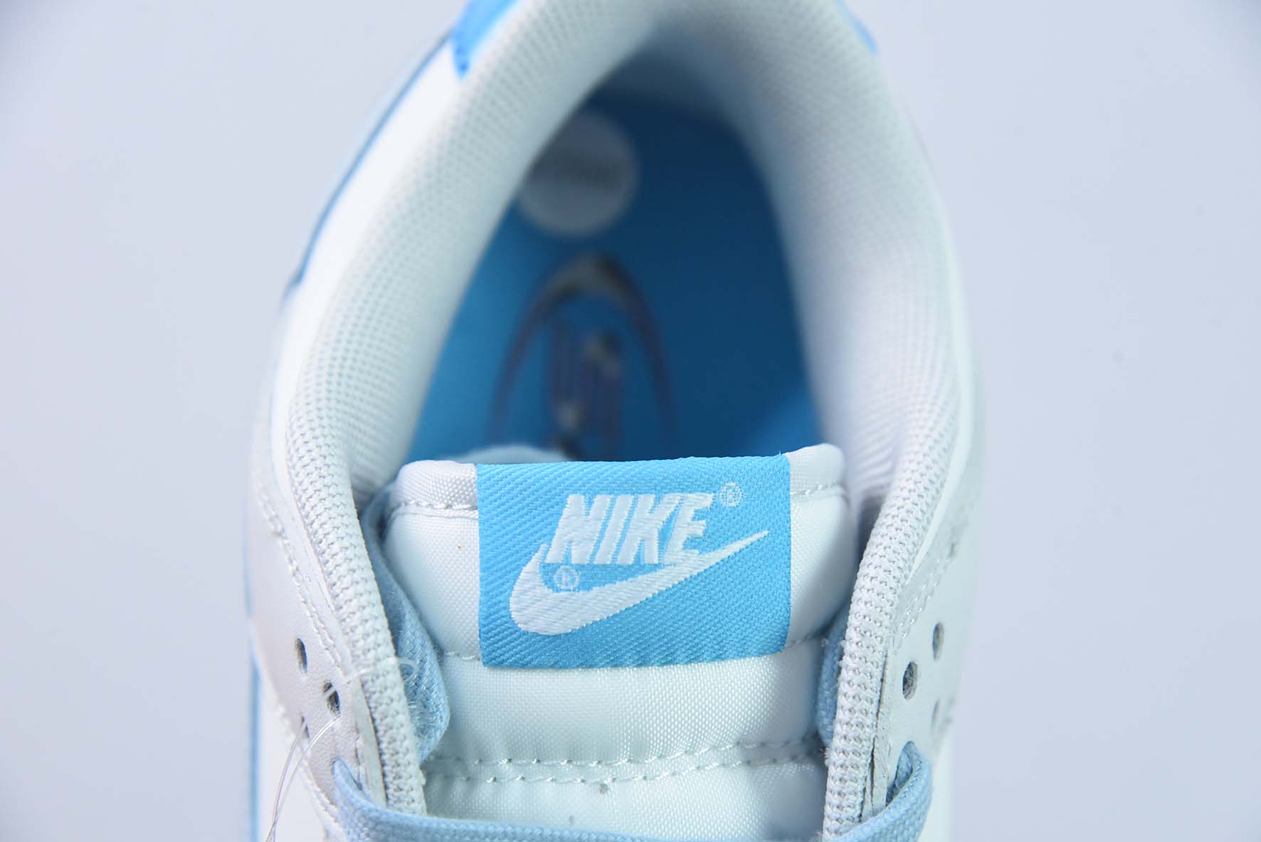 SB Dunk Low"520"扣篮系列低帮休闲运动滑板板鞋“浅灰白天蓝520情人节”货号:FN3433-141