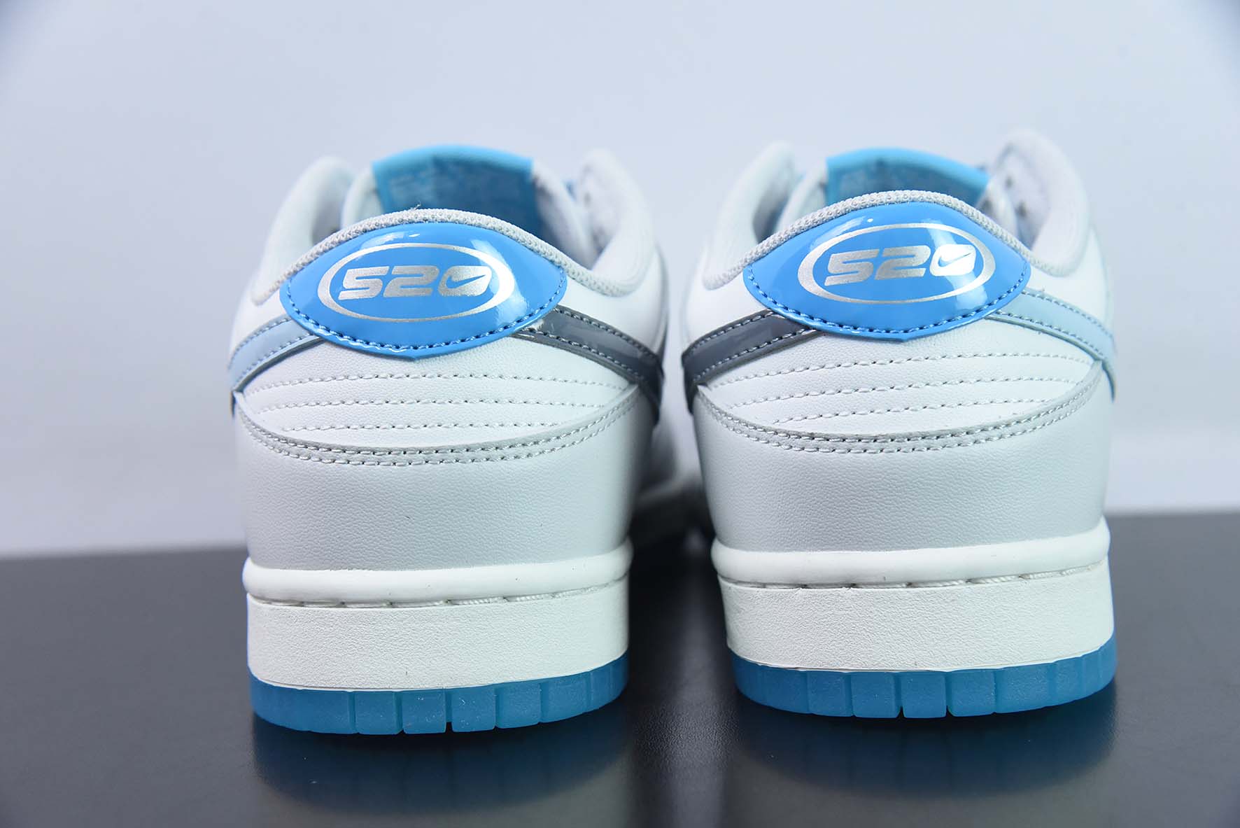 SB Dunk Low"520"扣篮系列低帮休闲运动滑板板鞋“浅灰白天蓝520情人节”货号:FN3433-141