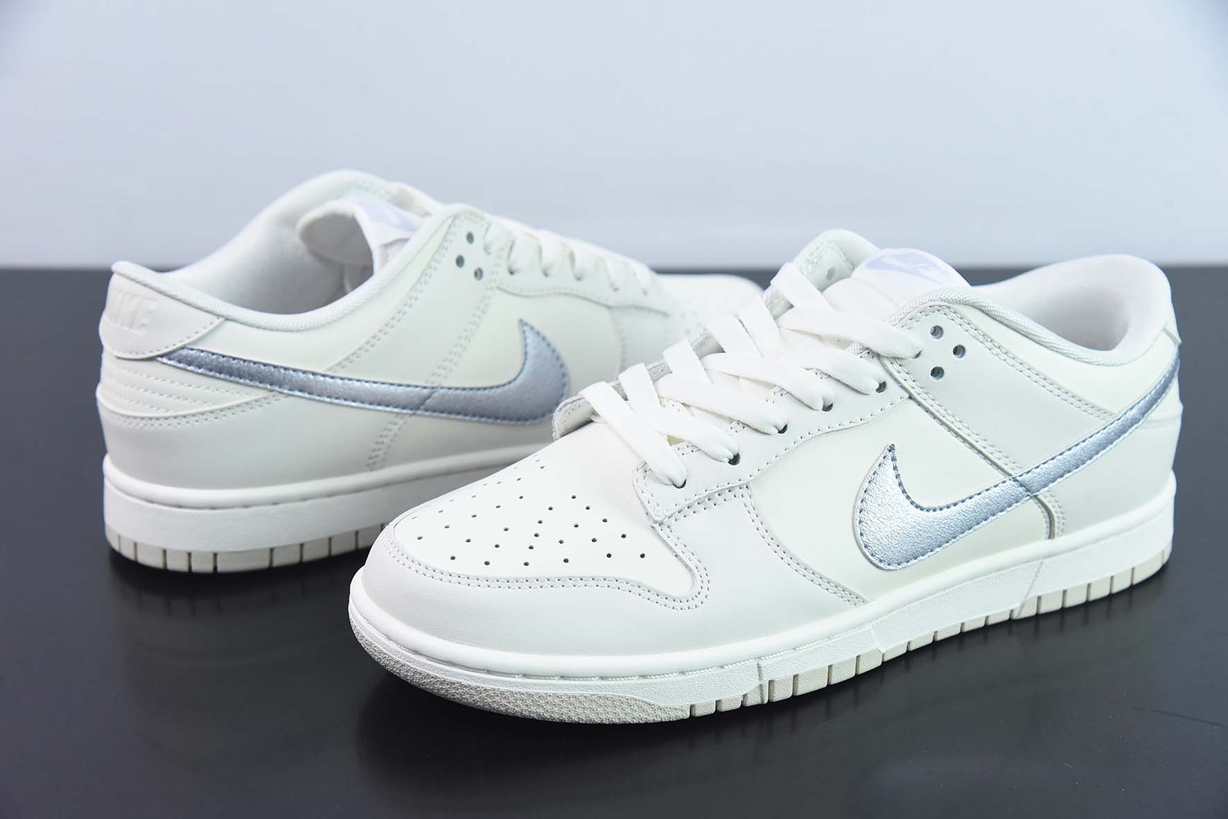 NK Dunk Low Retro PRM 低帮休闲运动板鞋白紫 货号 DX5930-100
