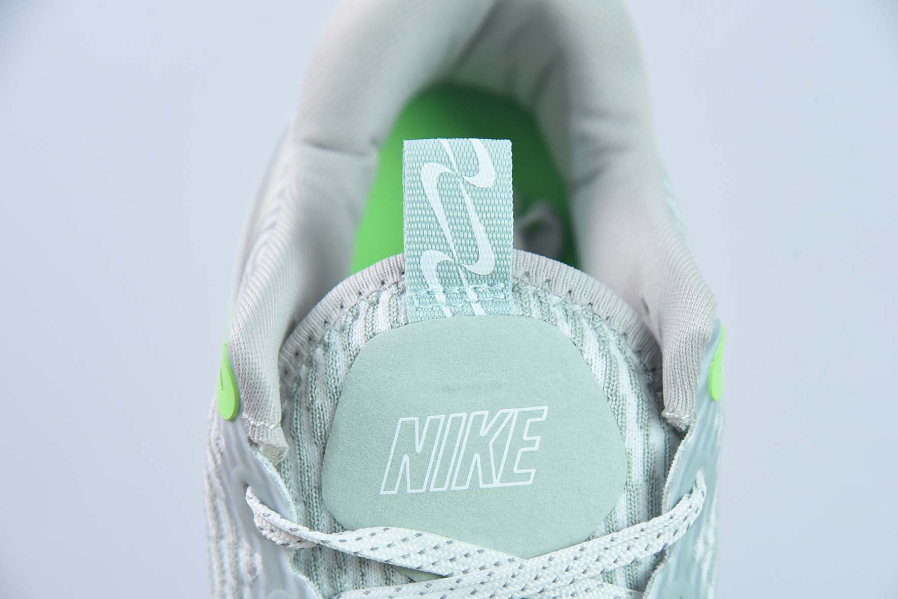 Nike Motiva 耐克缓震防滑耐磨透气运动鞋 灰绿 货号：DV1238-002