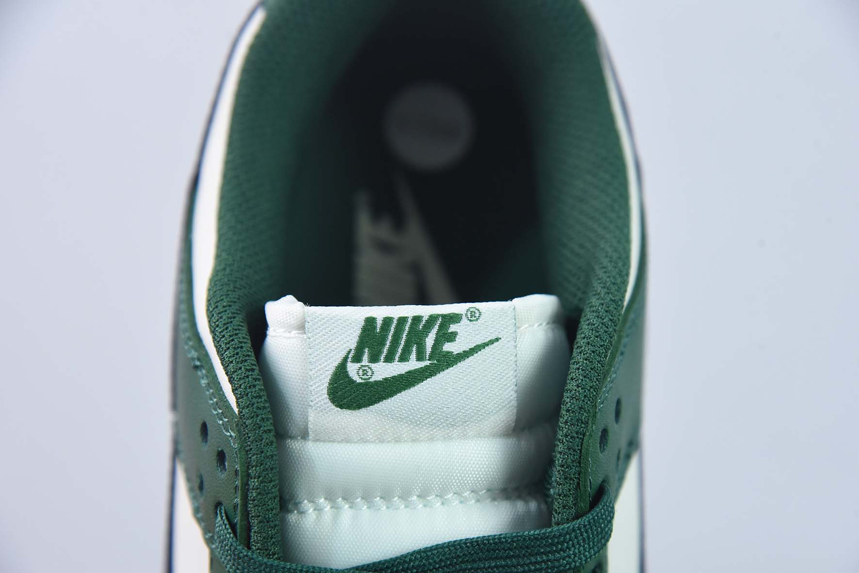 NK Dunk Low SP 白绿蓝 低帮休闲运动板鞋 货号：DD1503-300