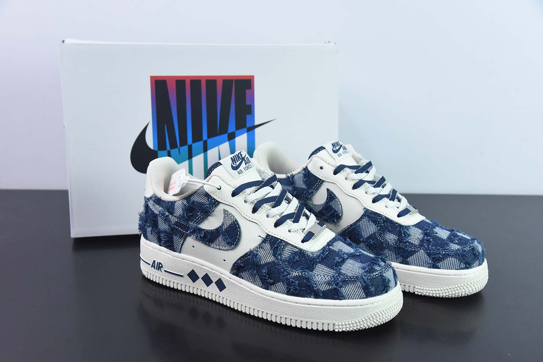 Nike Air Force 1 AF1 空军一号/低帮 白蓝 牛仔 格子 货号：FB0607-099