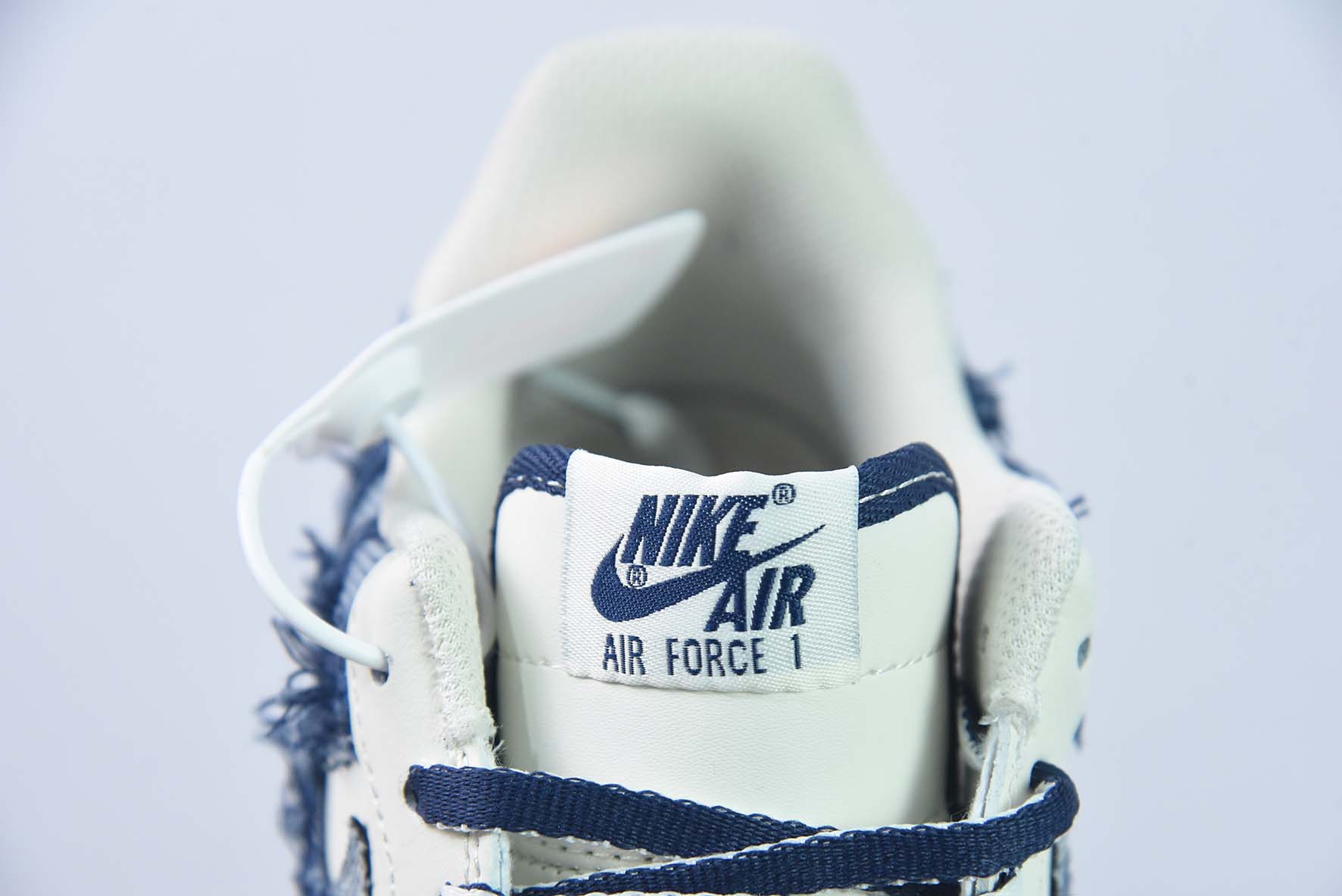 Nike Air Force 1 AF1 空军一号/低帮 白蓝 牛仔 格子 货号：FB0607-099