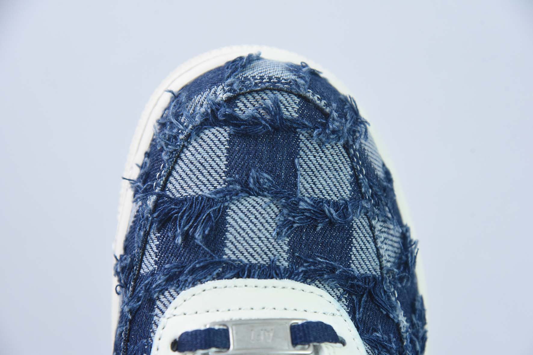 Nike Air Force 1 AF1 空军一号/低帮 白蓝 牛仔 格子 货号：FB0607-099