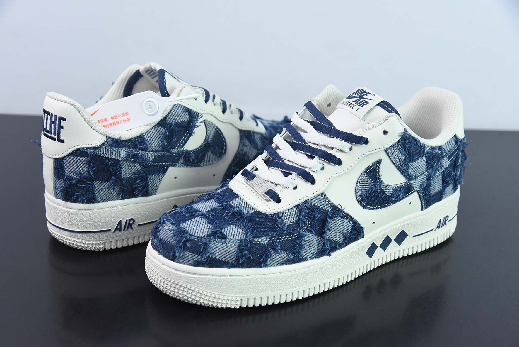 Nike Air Force 1 AF1 空军一号/低帮 白蓝 牛仔 格子 货号：FB0607-099