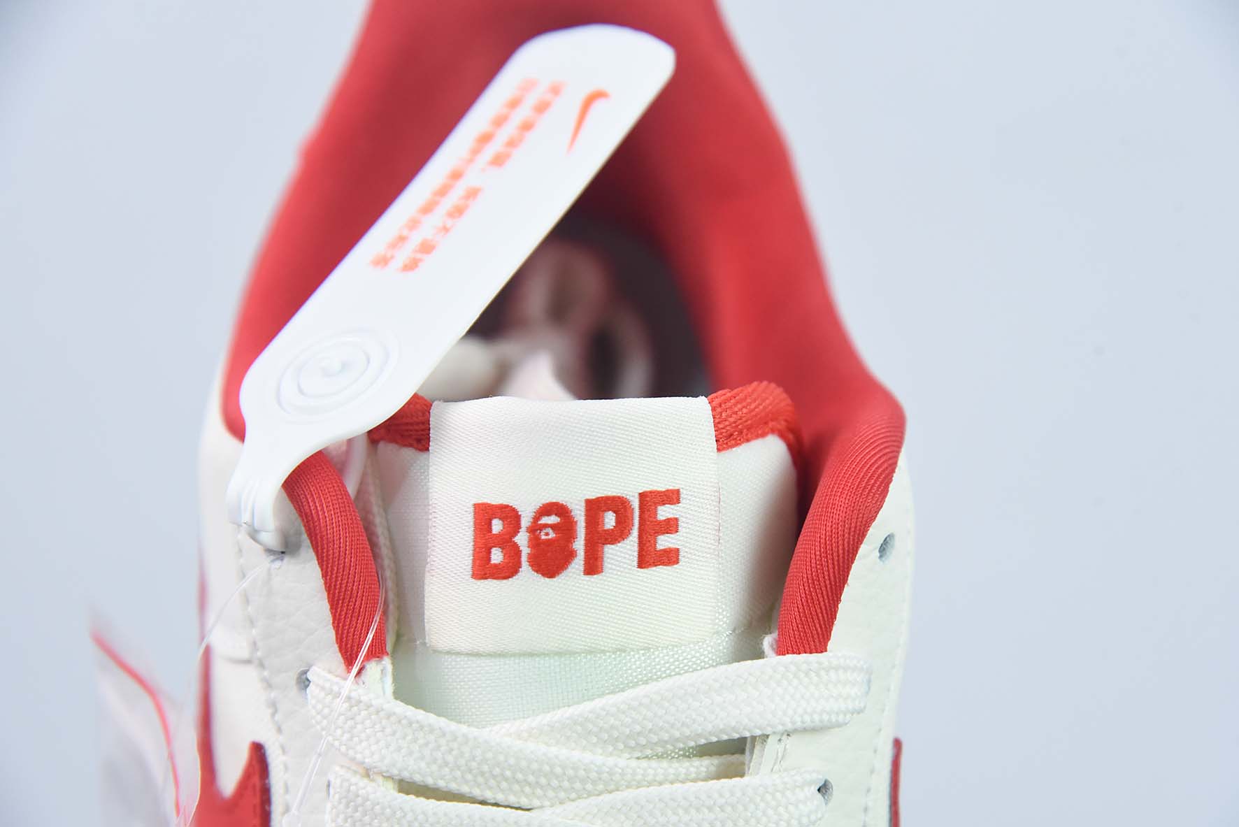 Nike Air Force 1 AF1 空军一号/低帮 白红 猿人头 刺绣货号：BS9055-749