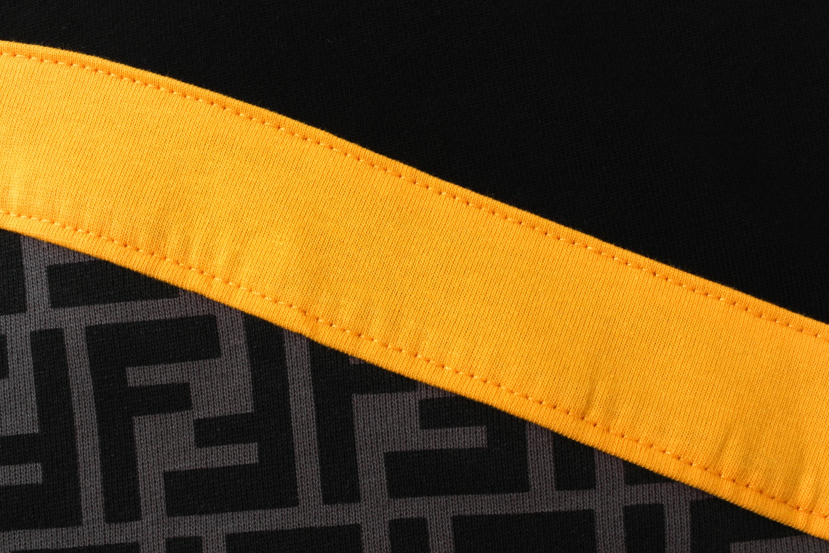 “BJK FINDI FF FF PHY Long Pants: High-Quality Cow Belly Fabric, Comfortable and Stylish” - 图片 5