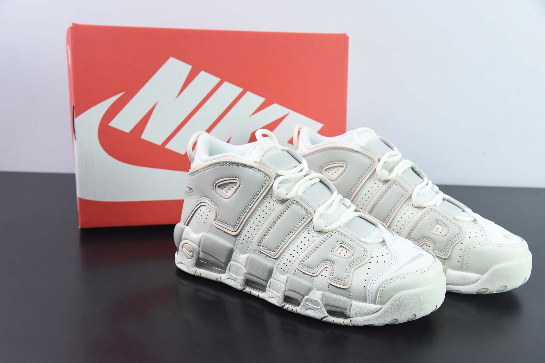 NK Air More Uptempo 皮蓬 大Air 减震防滑耐磨复古篮球鞋 货号:DV1137-101
