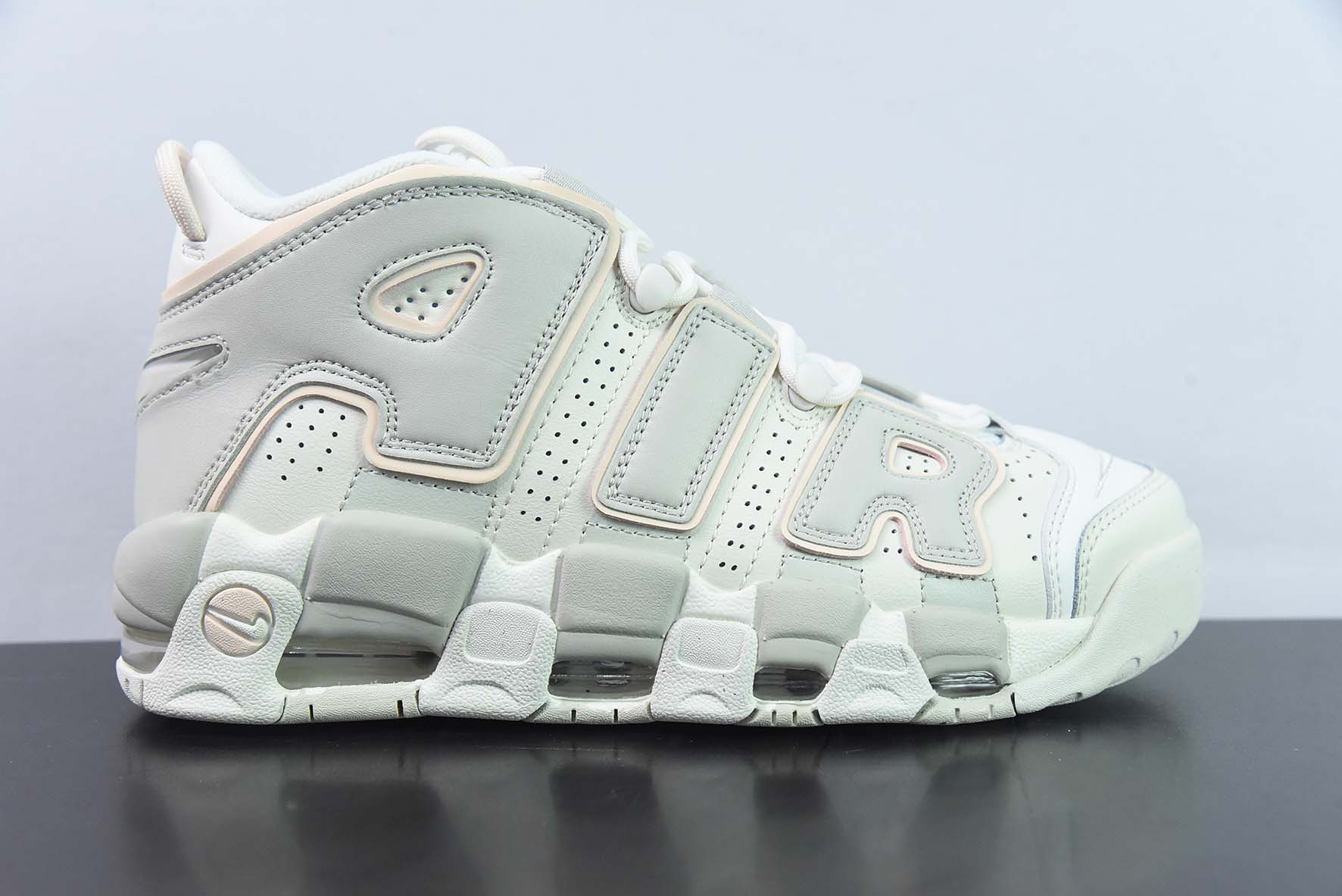 NK Air More Uptempo 皮蓬 大Air 减震防滑耐磨复古篮球鞋 货号:DV1137-101