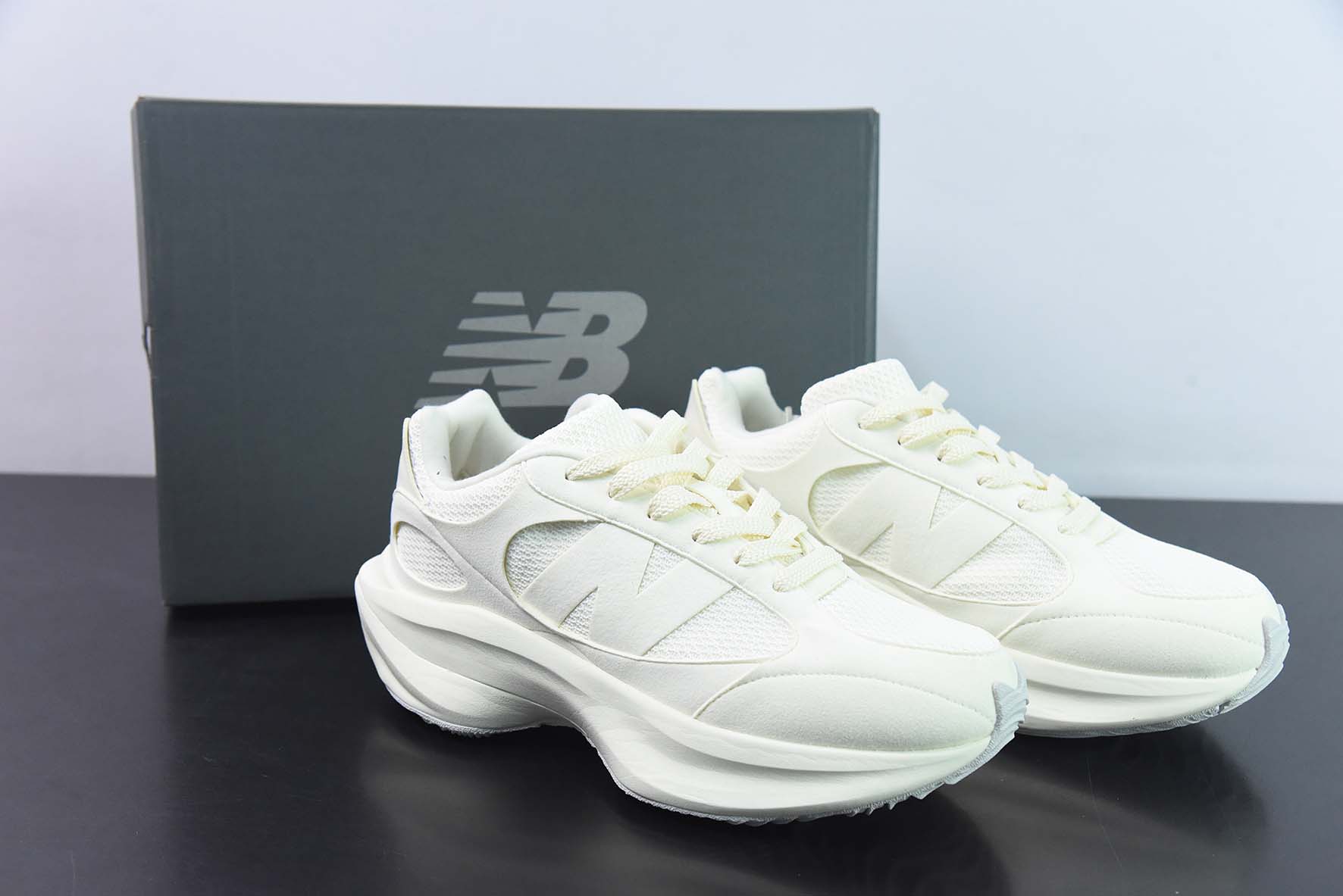 New Balance Warped Runner 耐磨透气 低帮跑步鞋 货号:UWRPDBIG
