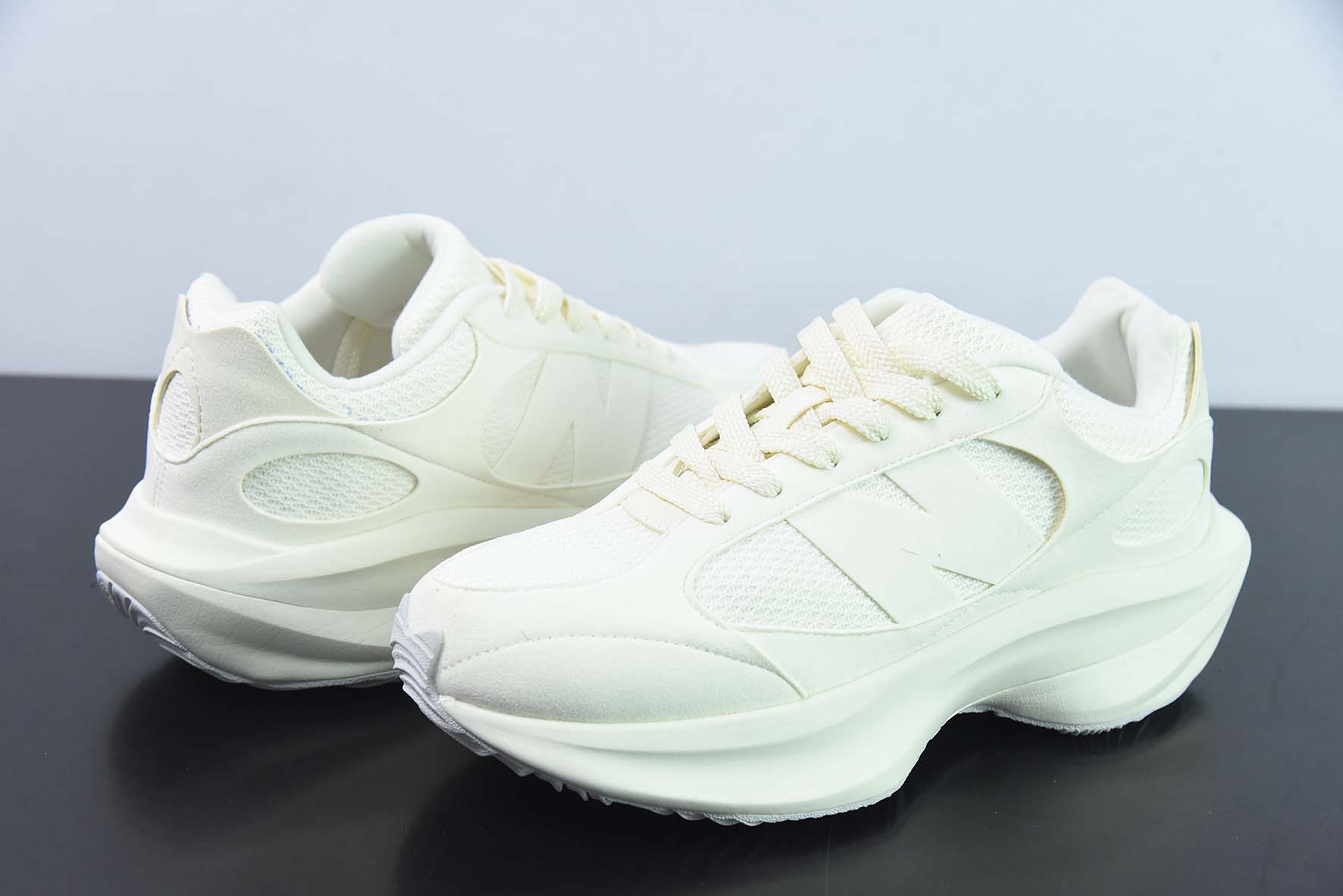 New Balance Warped Runner 耐磨透气 低帮跑步鞋 货号:UWRPDBIG